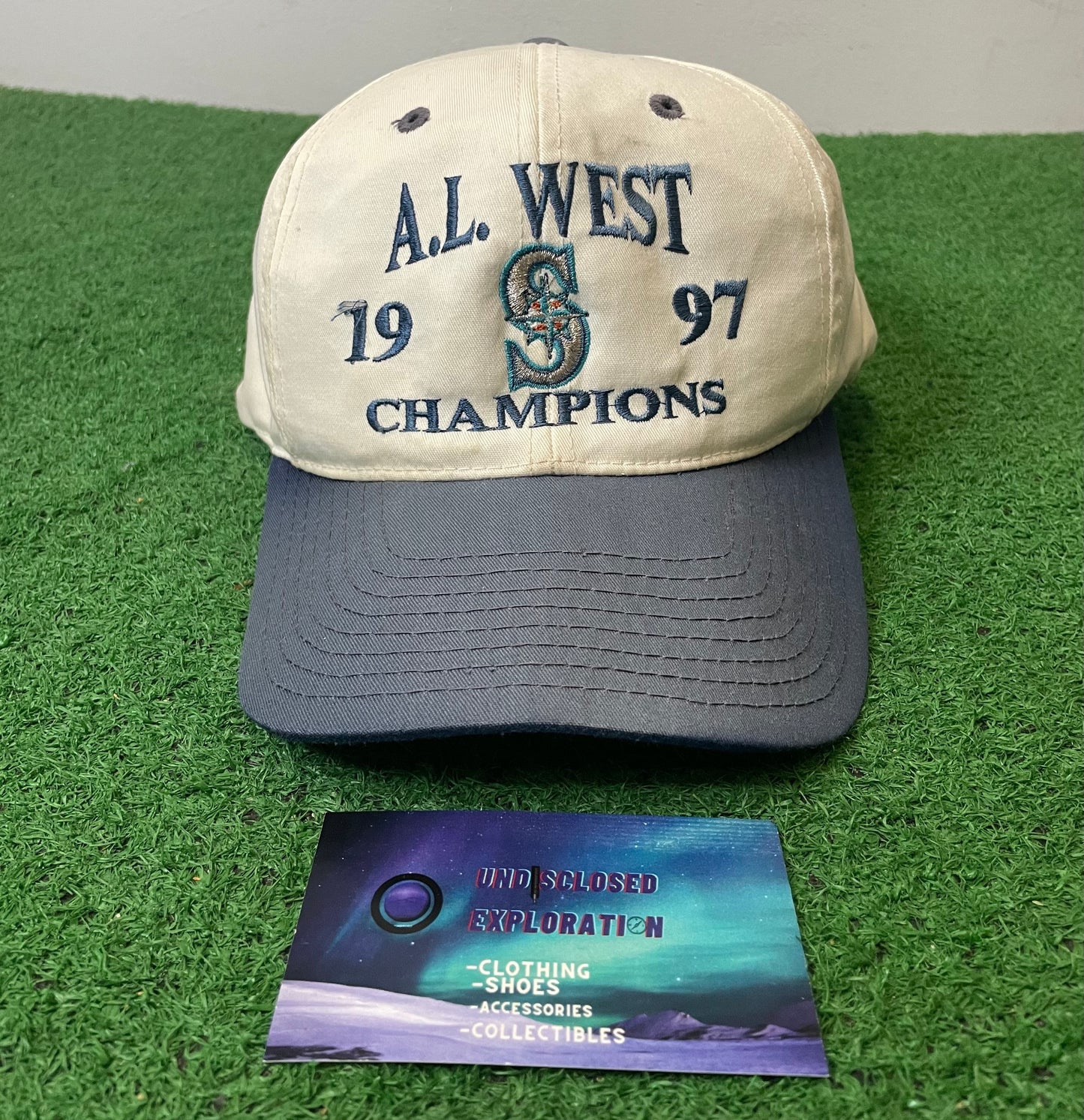 Vintage 1990s Seattle Mariners AL west embroidered hat