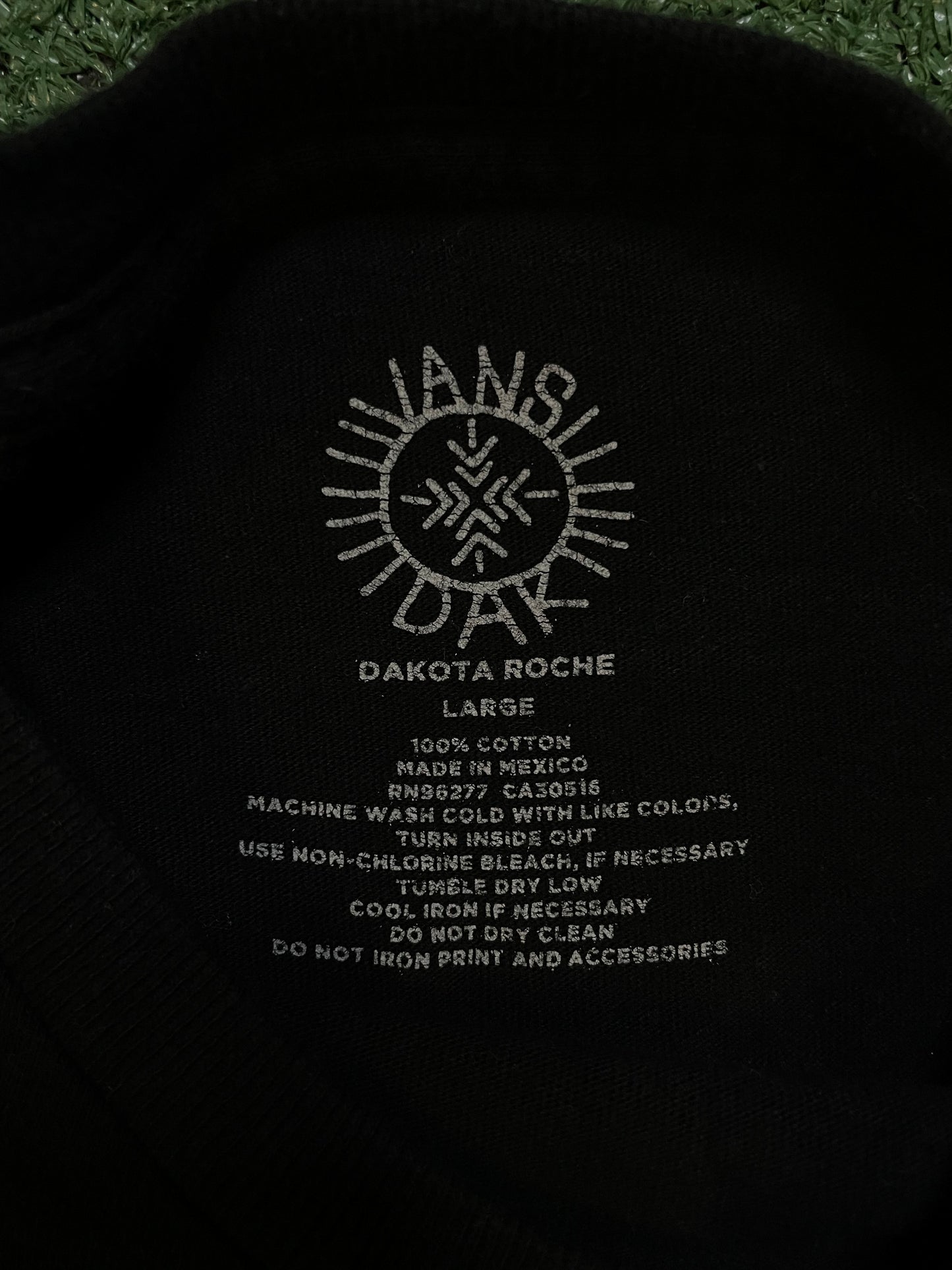Vans black mountain longsleeve