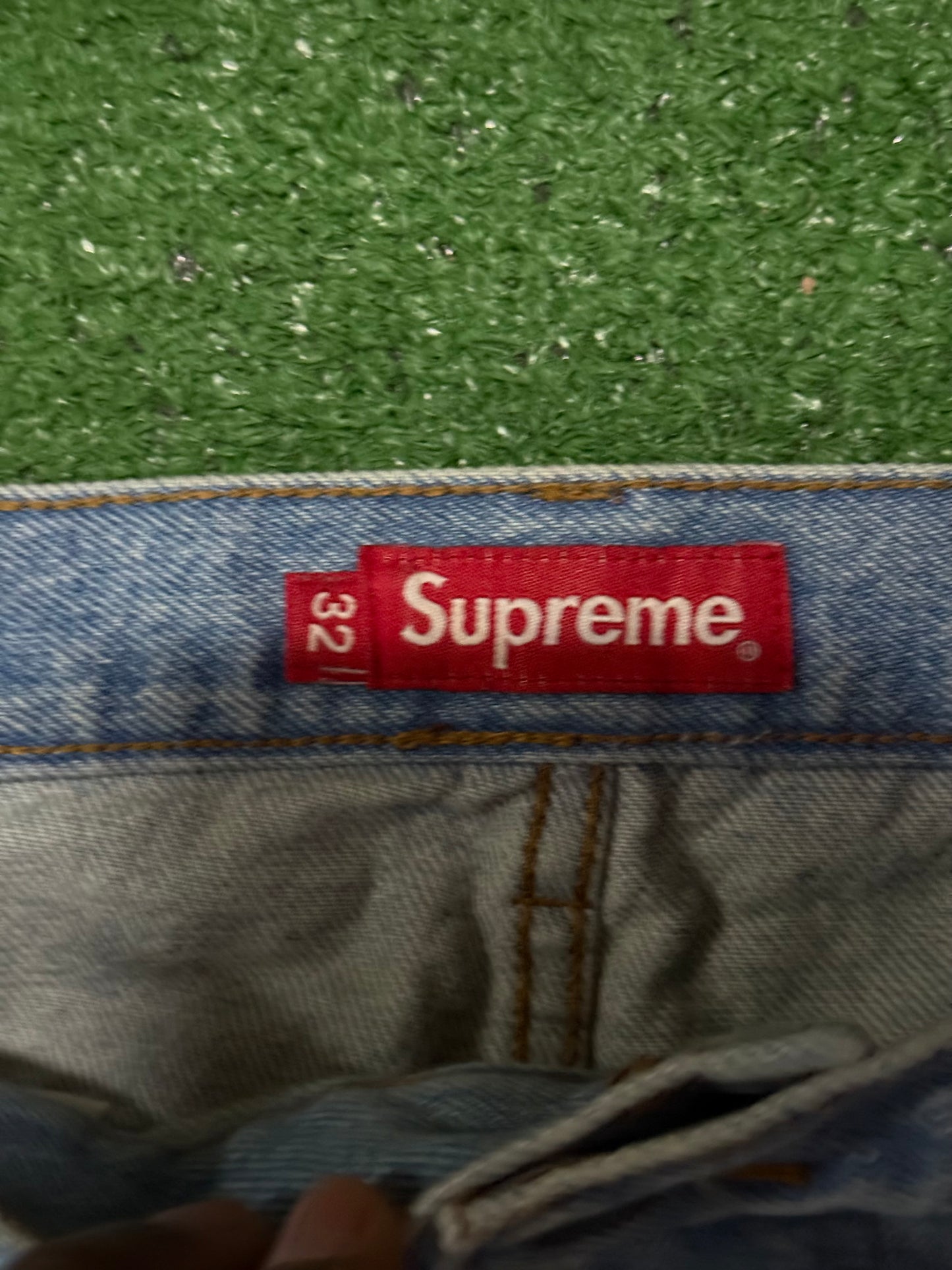 Supreme Thrasher Regular Jeans Washed Blue