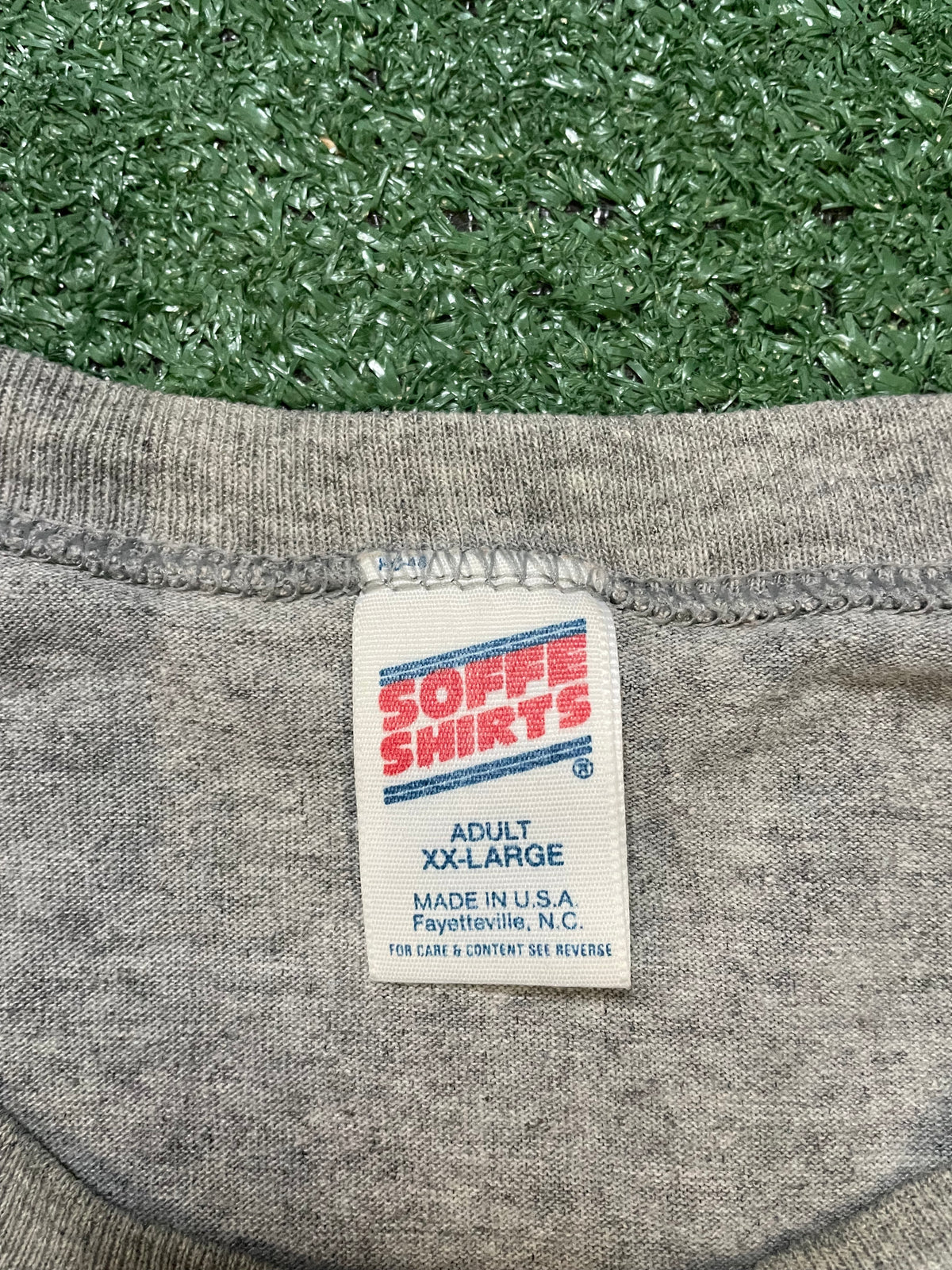 Vintage 1970s Army grey & black tee