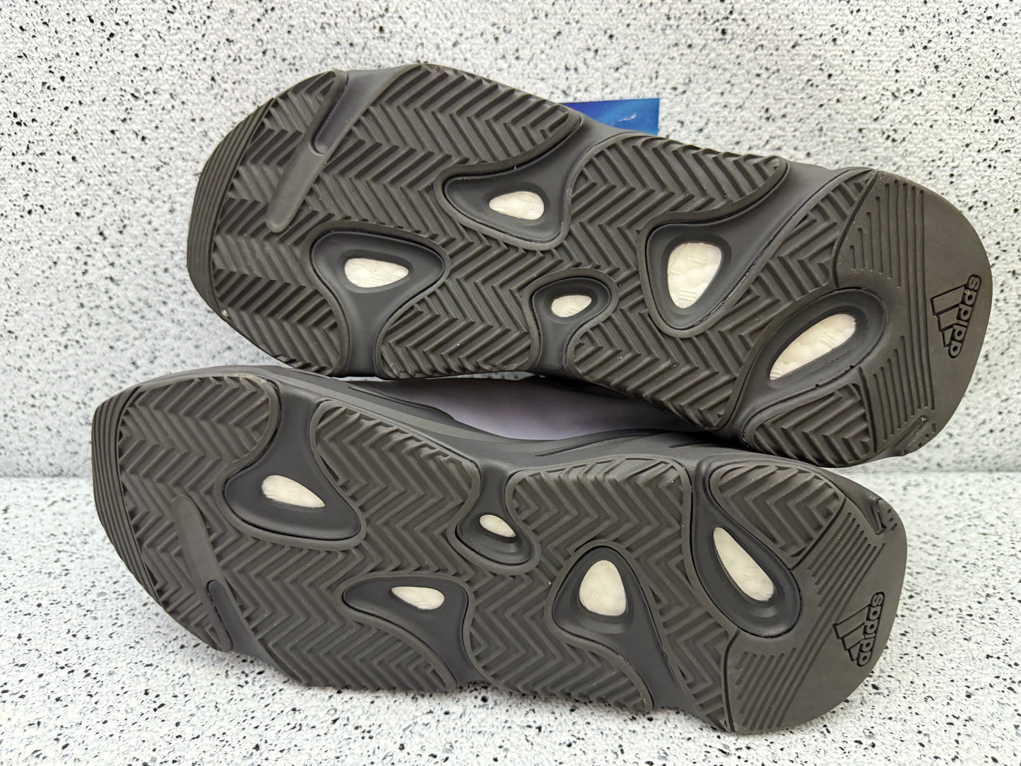 Yeezy 700 Geode MNVN 11 Men/12.5 Women “Preowned”