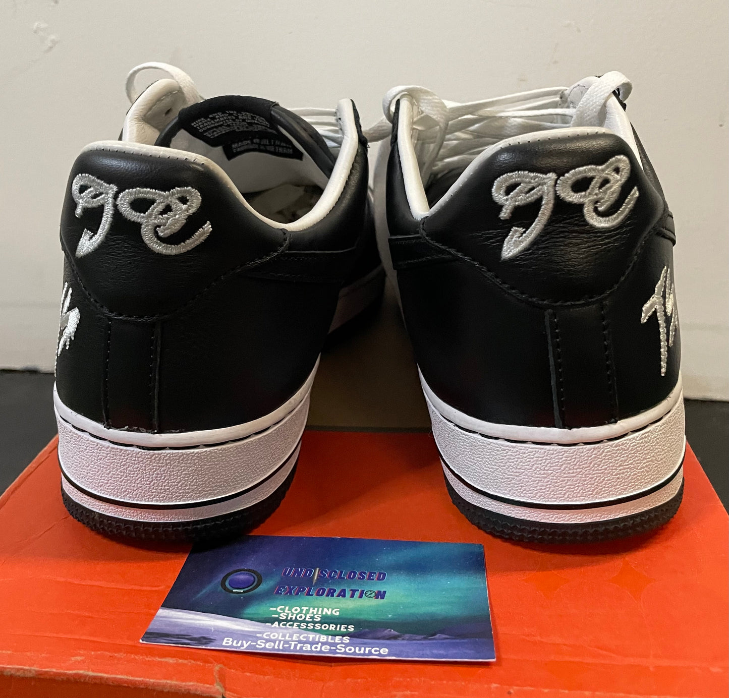Air Force 1 Low terror squad low blackout size 10.5men/12women