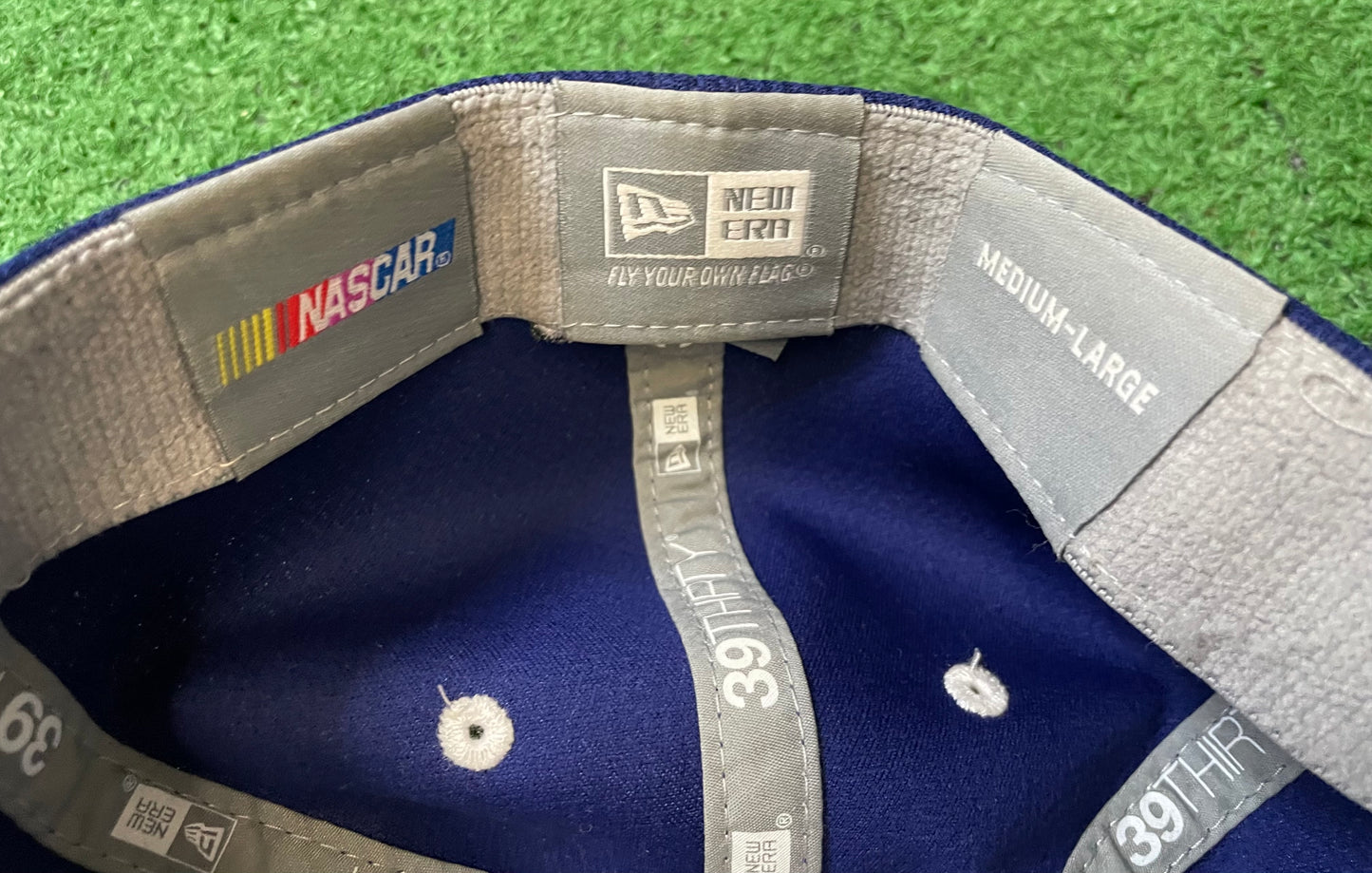 Vintage Windows 10 Microsoft blue and white hat