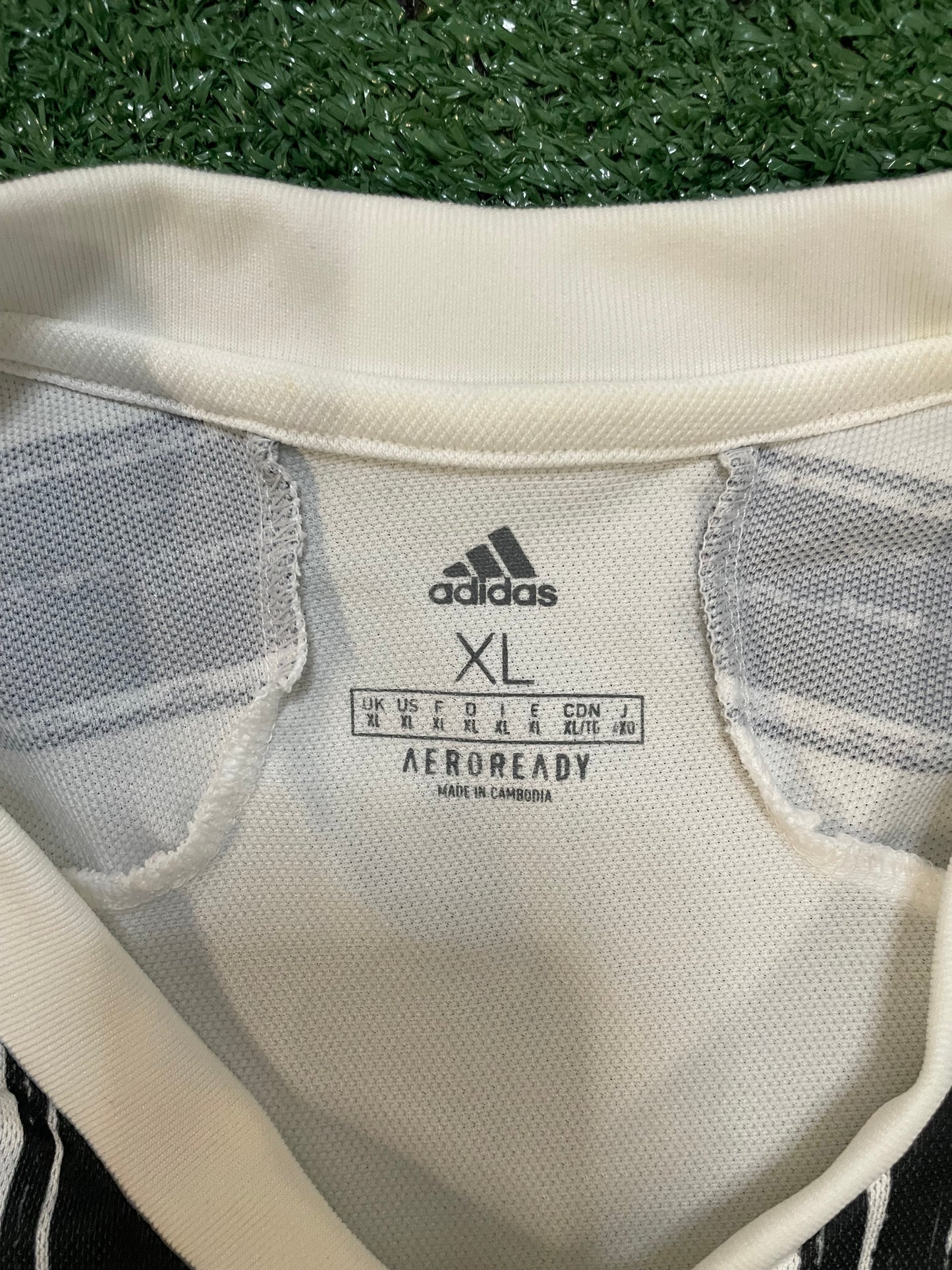 Adidas juventus home 2020 jersey