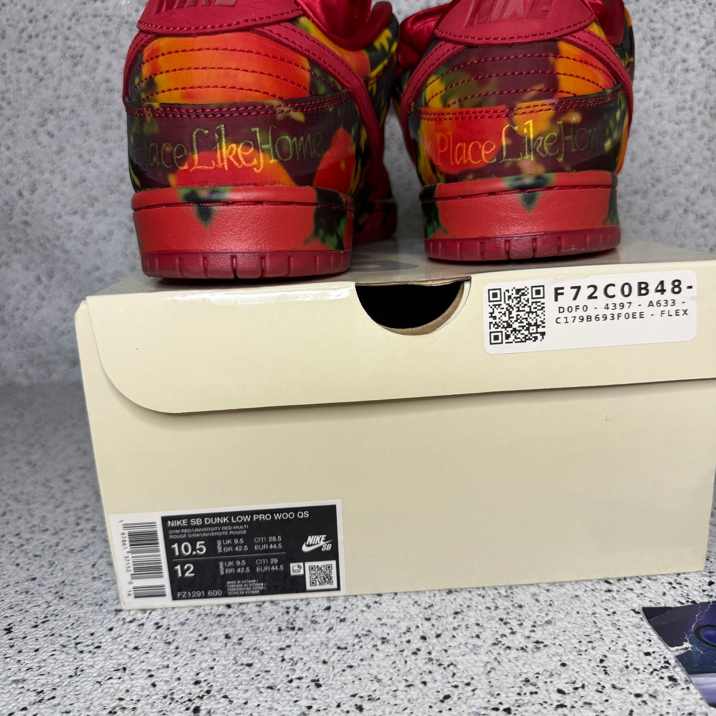 Nike Dunk SB Wizard Of Oz 10.5 Men “Preowned”