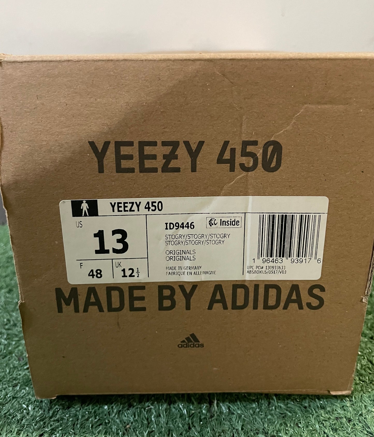 Yeezy 450 stone salt size 13men/14.5women