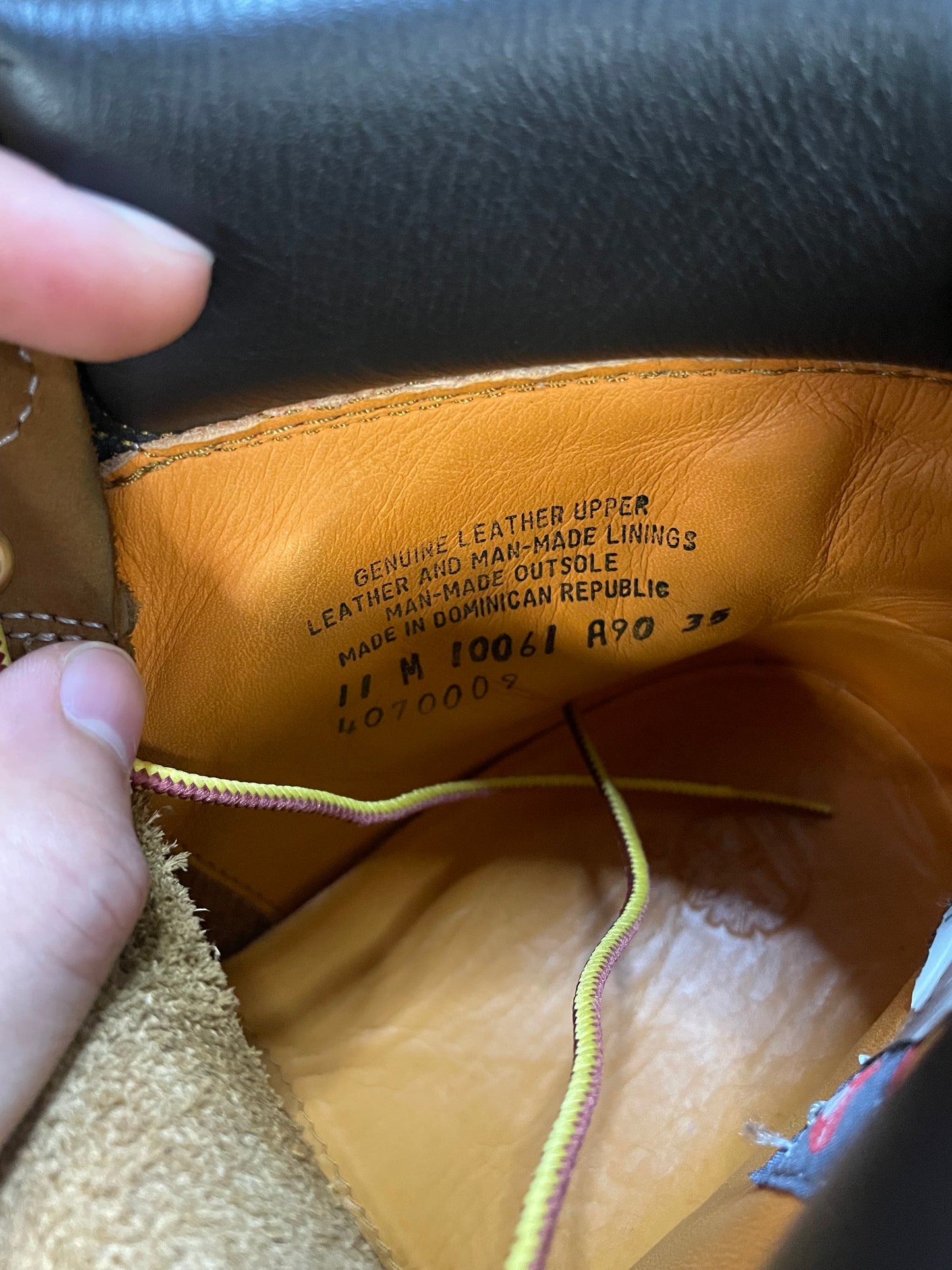 Timberland 6 inch wheat boot size 11men/12.5women