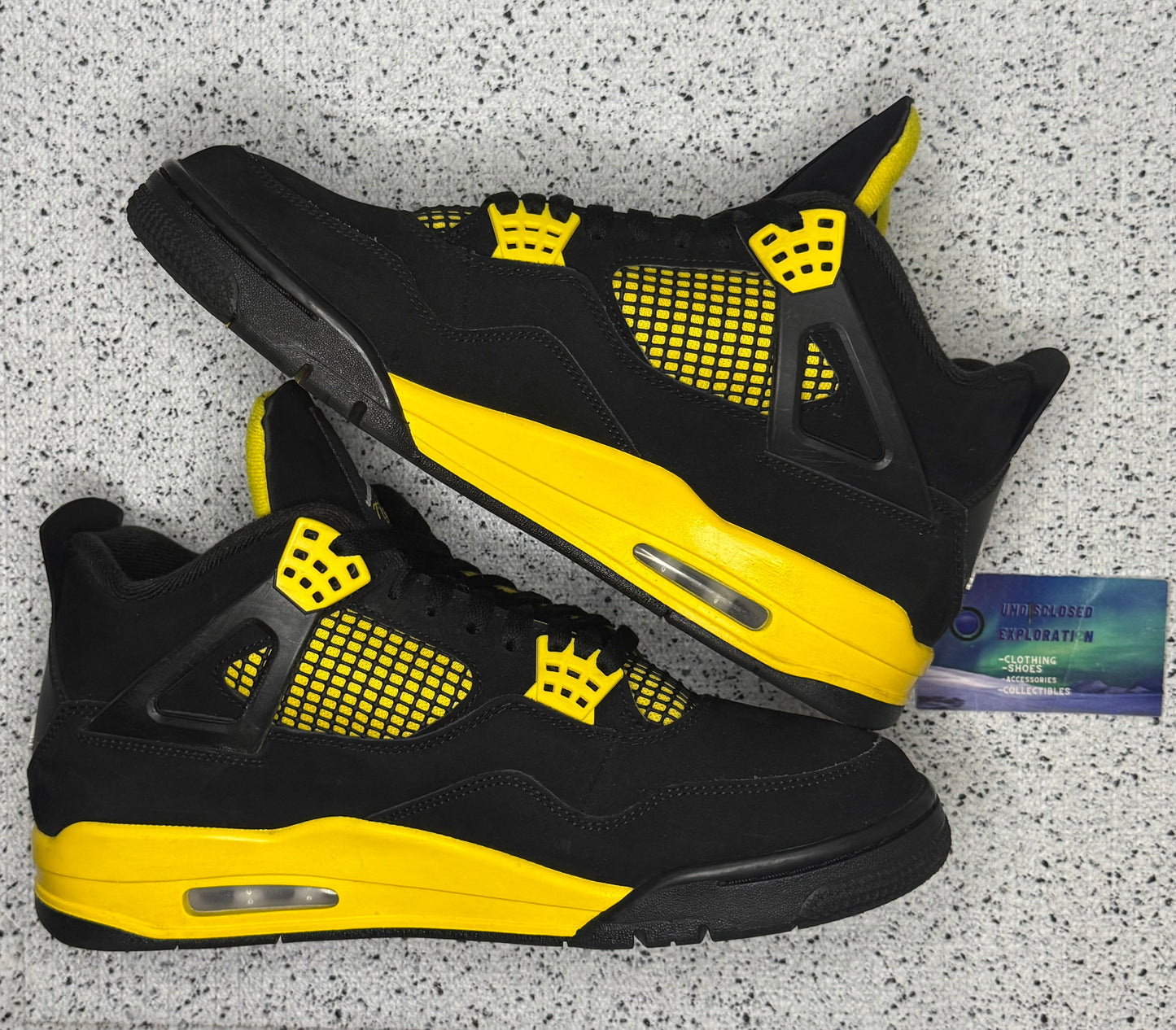 Jordan 4 Thunder 11 Men/12.5 Women “Preowned”
