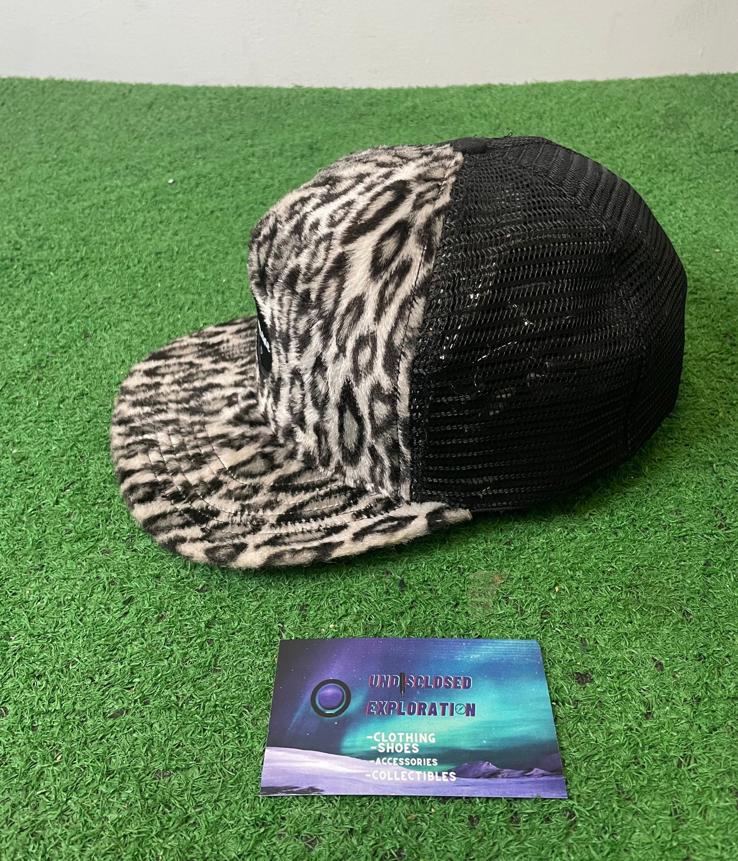 Supreme leopard mesh hat