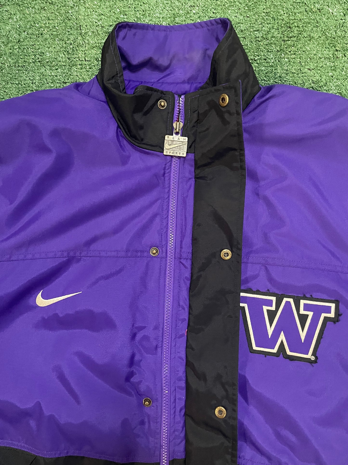Vintage 1990s Nike university of Washington UW jacket