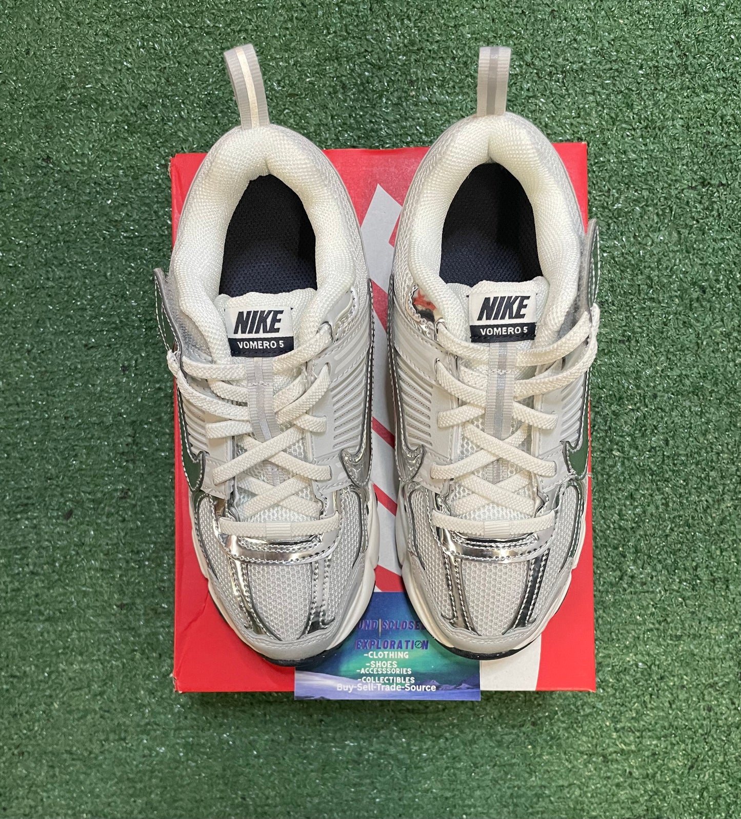 Nike Vomero 5 Photon dust chrome
