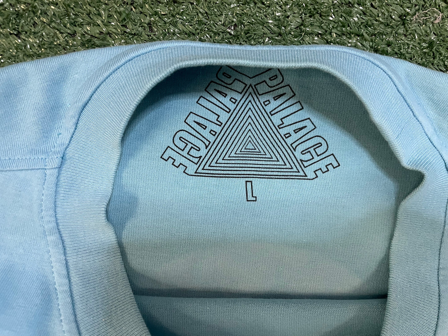 Palace skeledon aqua tee