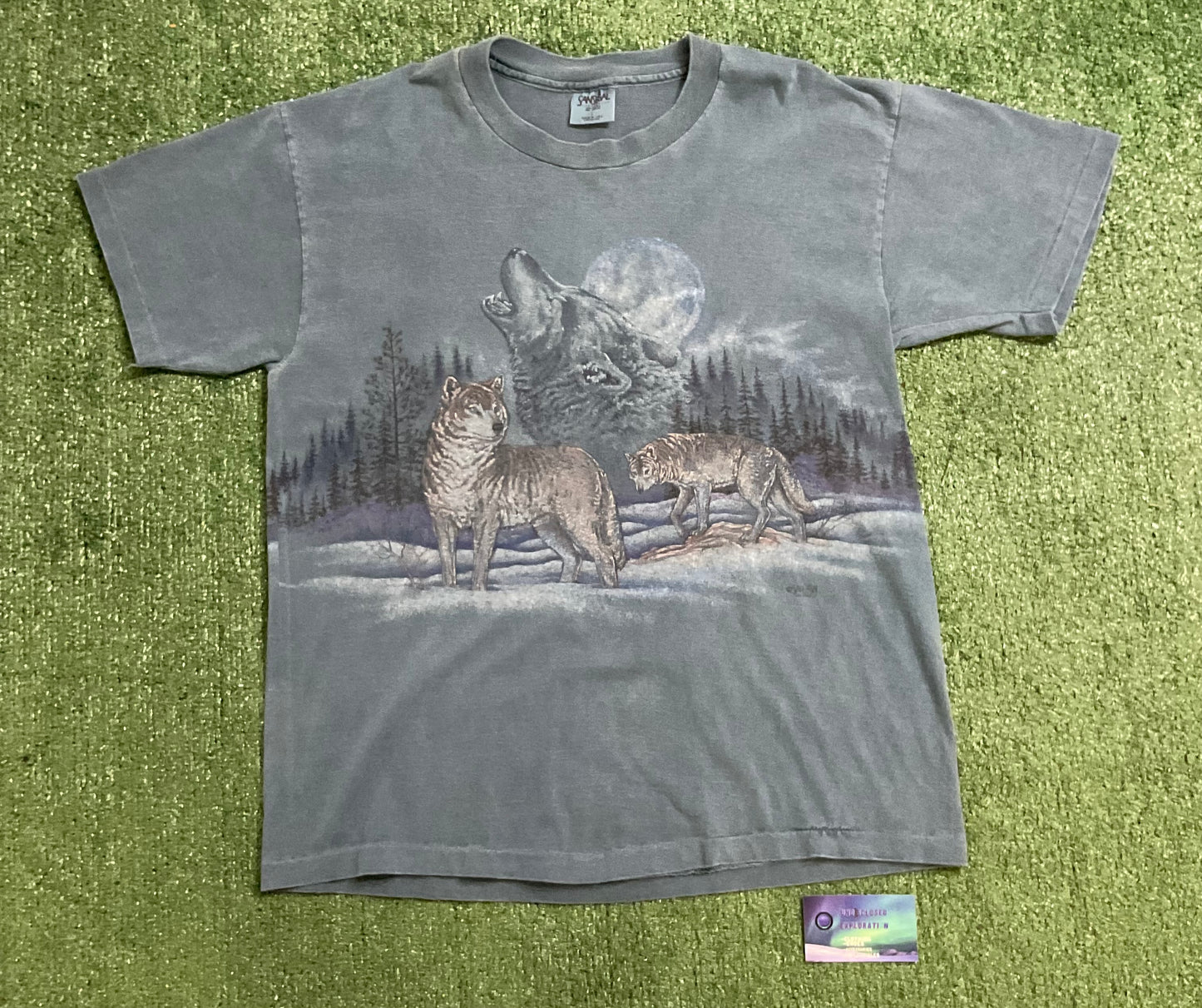 Vintage Wolves tee