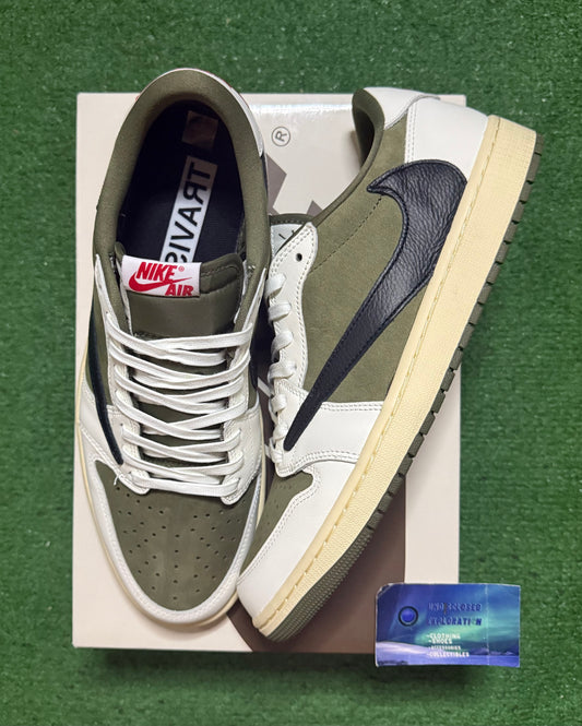Jordan 1 Low Travis Scott Medium Olive 12 Men/13.5 Women “Preowned”