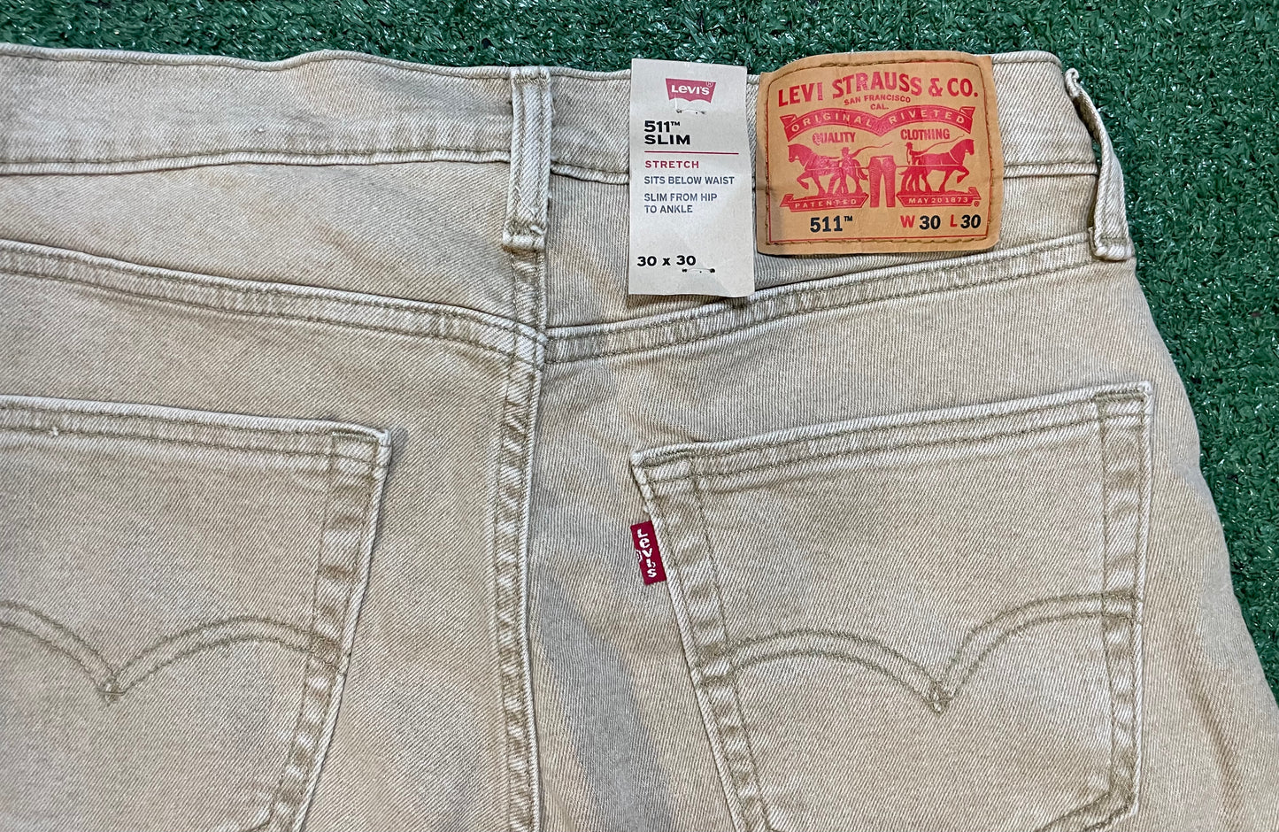 Levi 511 beige jeans