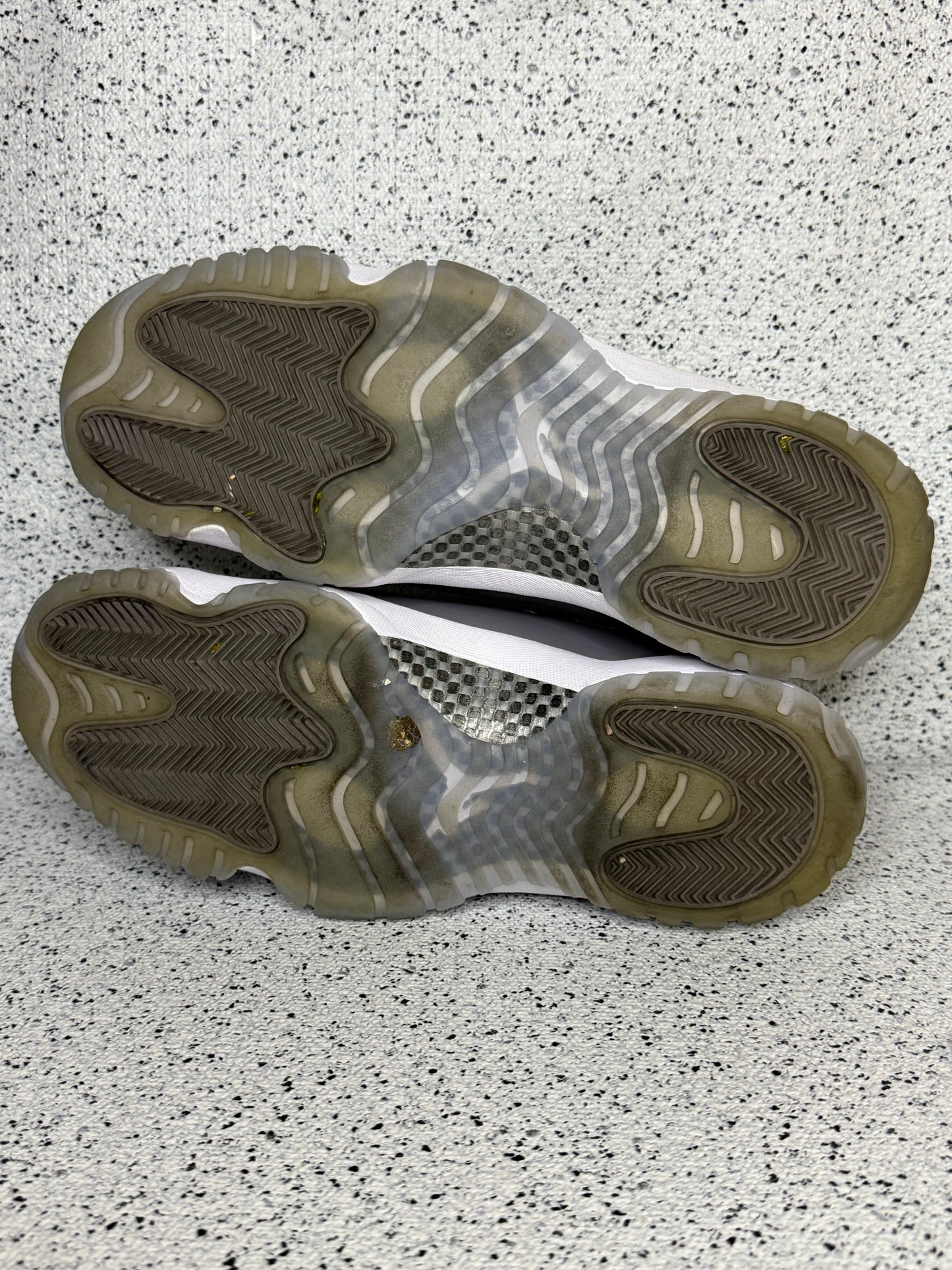 Jordan 11 Cool Grey 11.5 Men/13 Women “Preowned”