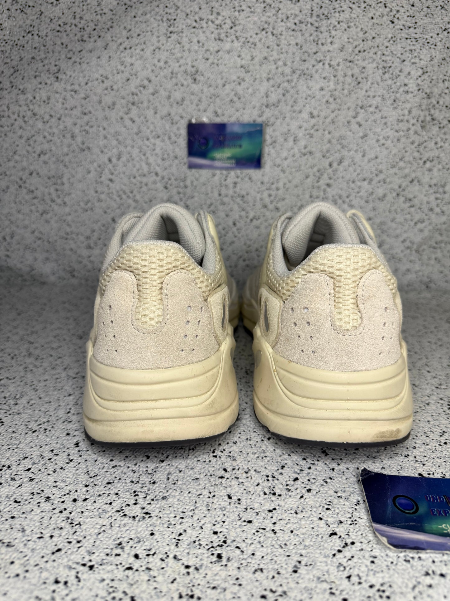 Adidas Yeezy 700 Analog 10.5 Men/12 Women “Preowned”