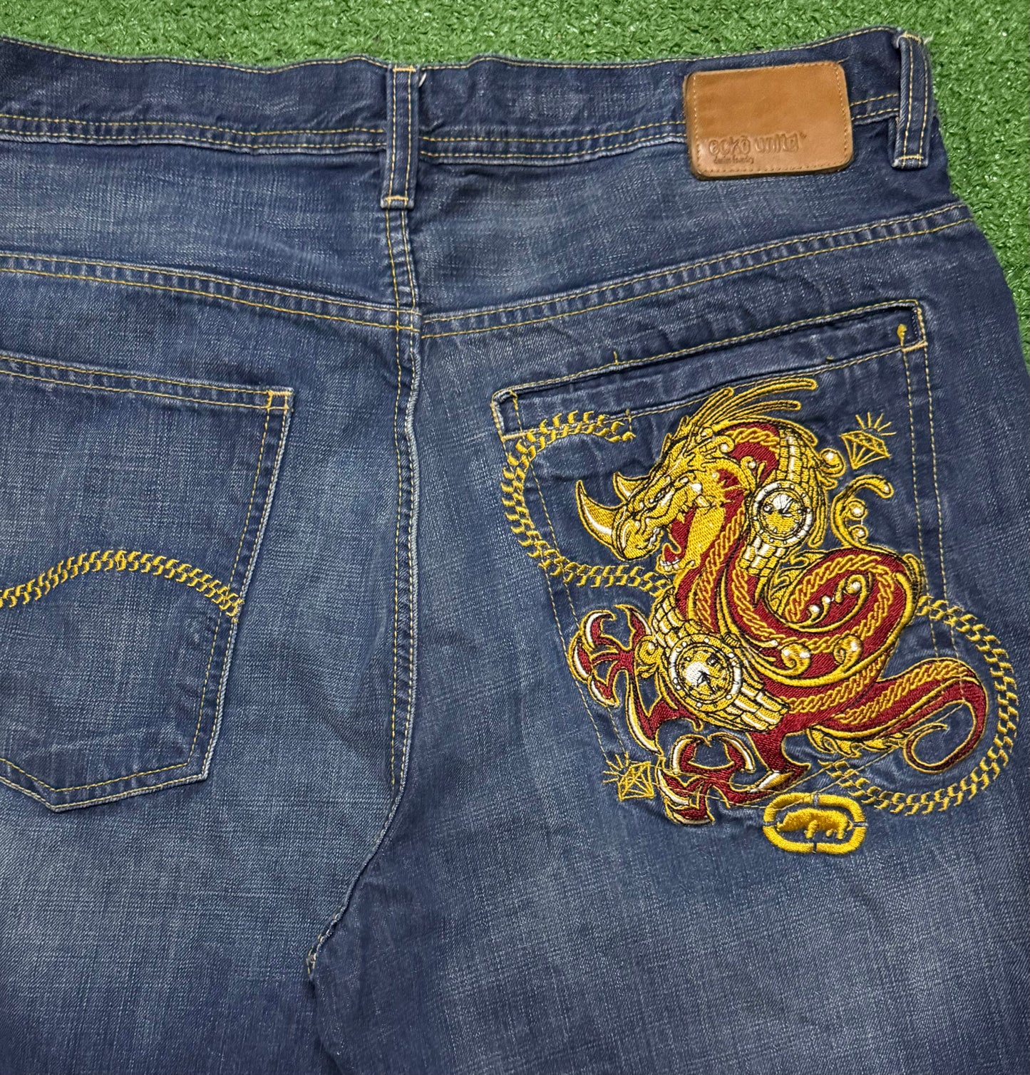 Vintage Ecko Unltd Jeans Dragon