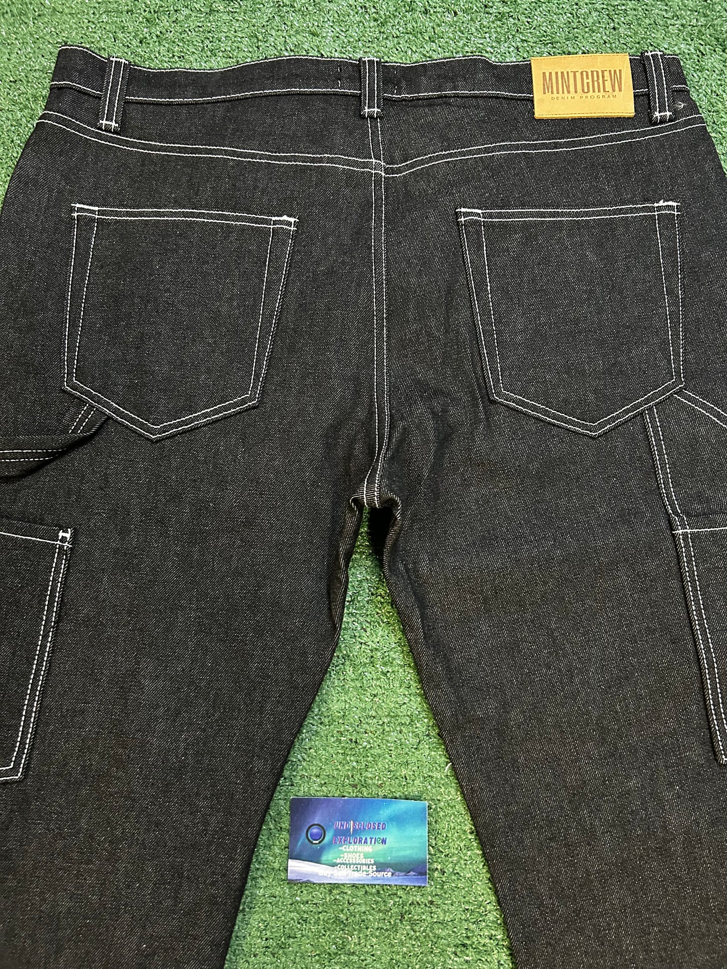 Mint crew Los Angeles black carpenter denim