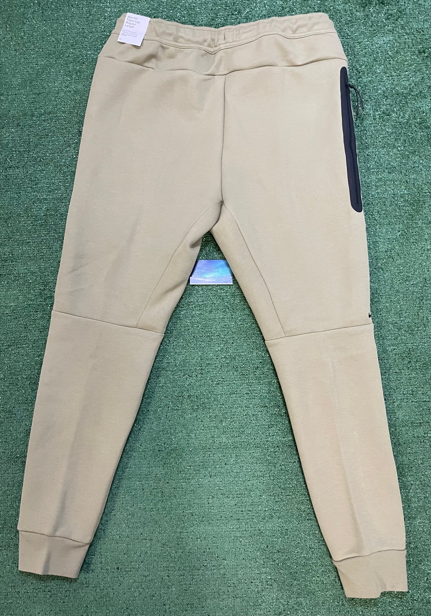 Nike tech fleece neutral olive sweatsuit