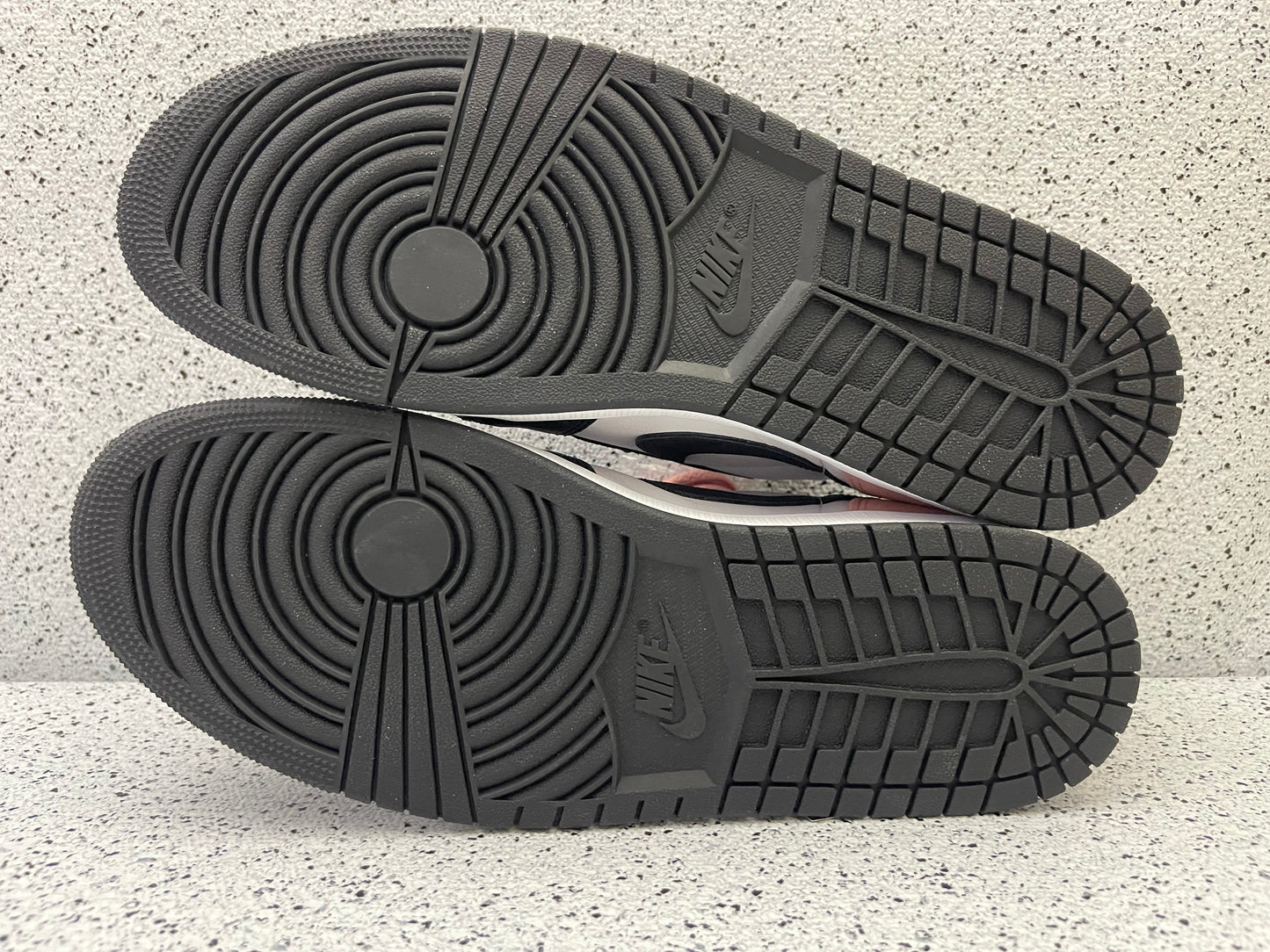 Jordan 1 Low Bleach Coral