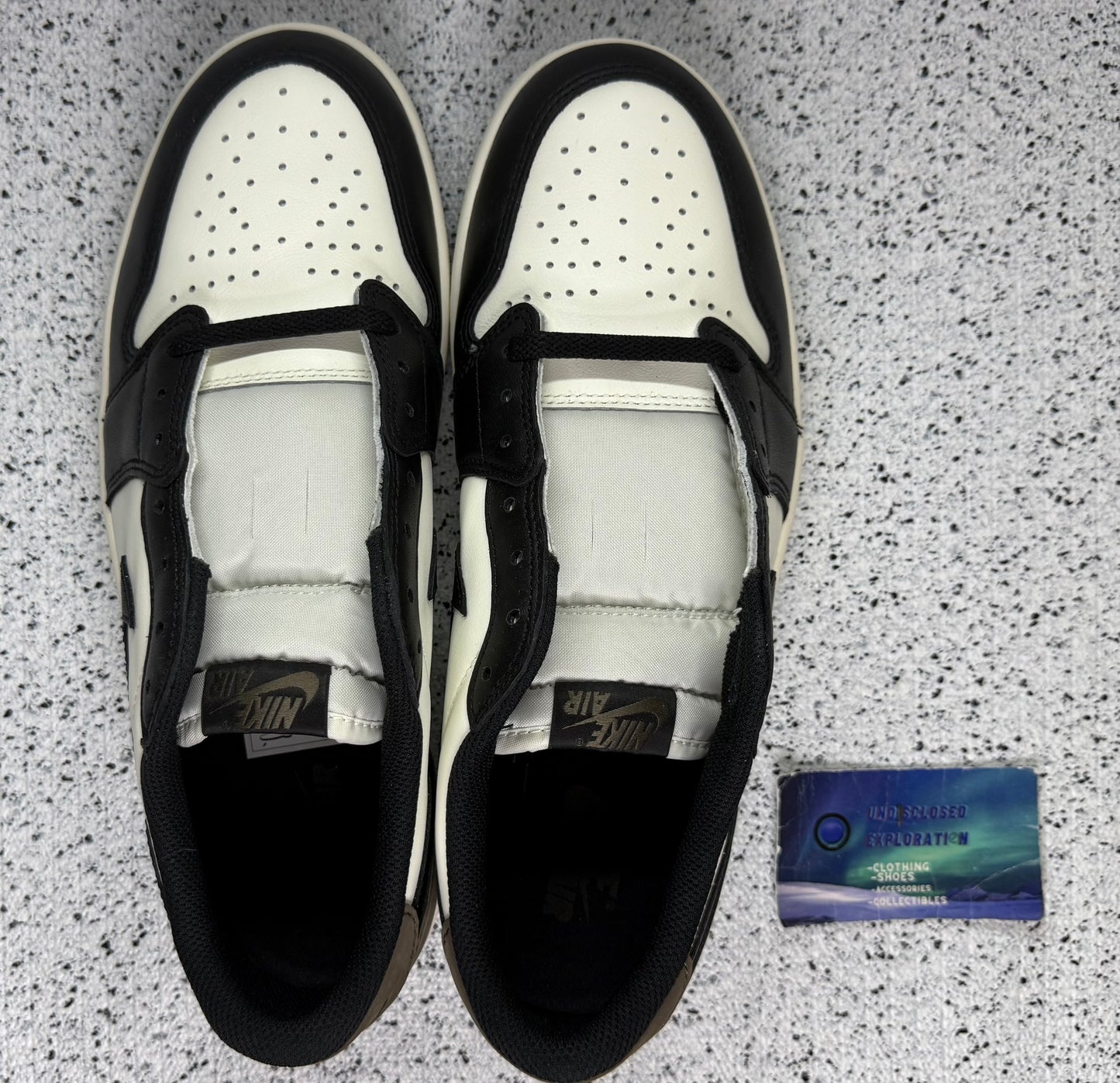 Jordan 1 Low Mocha