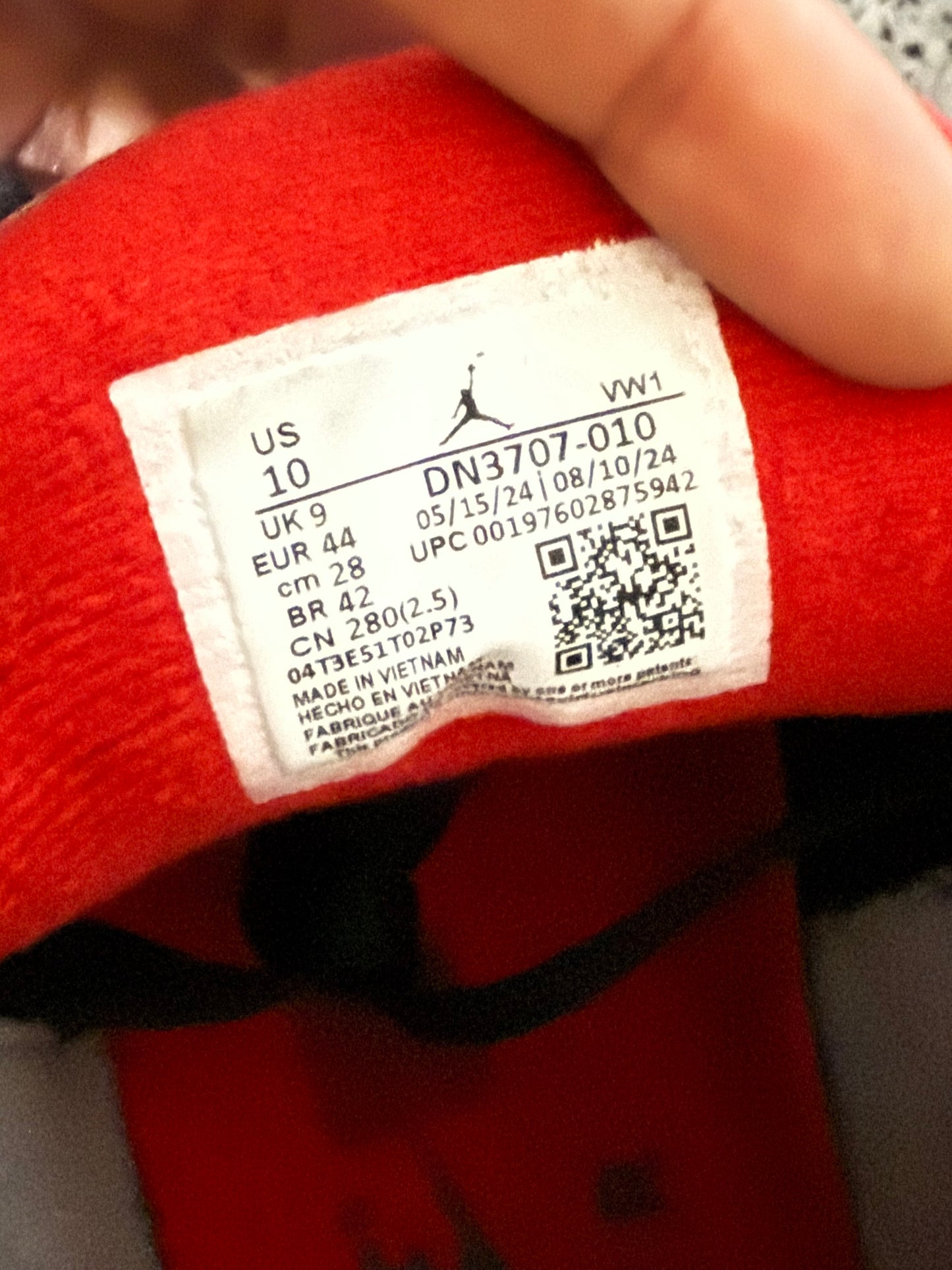 Jordan 3 Black Cement 10 Men/11.5 Women “Preowned”
