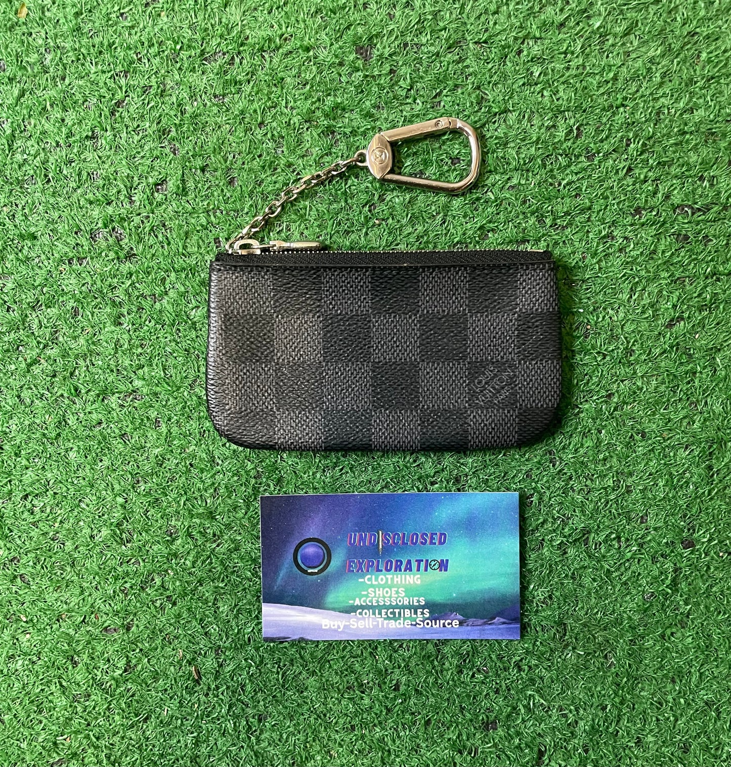 Louis Vuitton Damier pouch