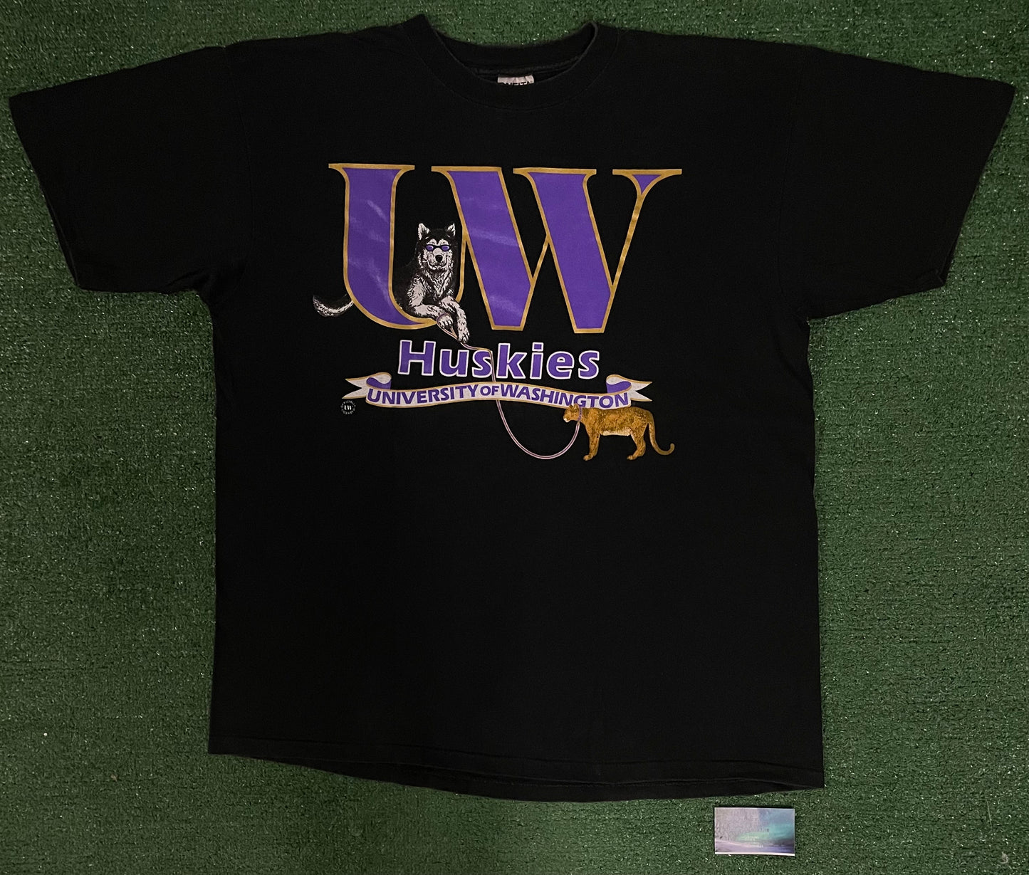 Vintage 1990s UW Huskies University of huskies dog walk tee