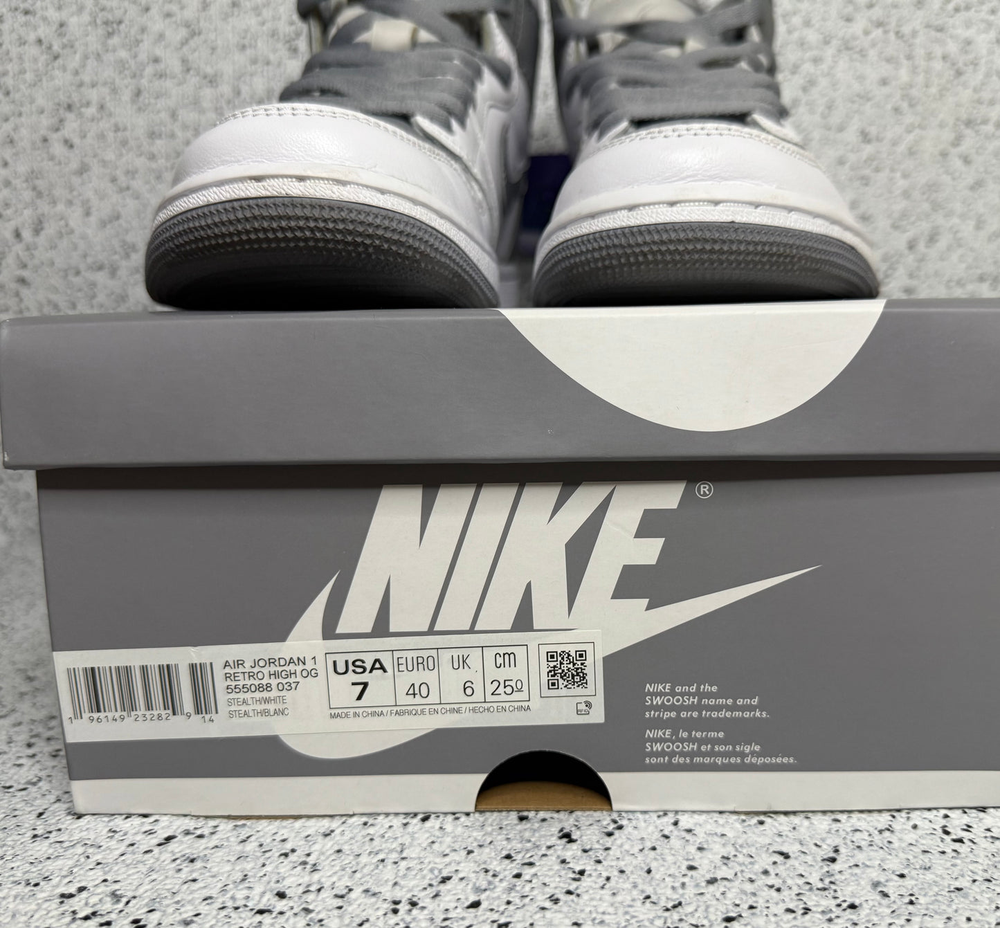 Jordan 1 Stealth 7 Men/8.5 Women “Preowned”