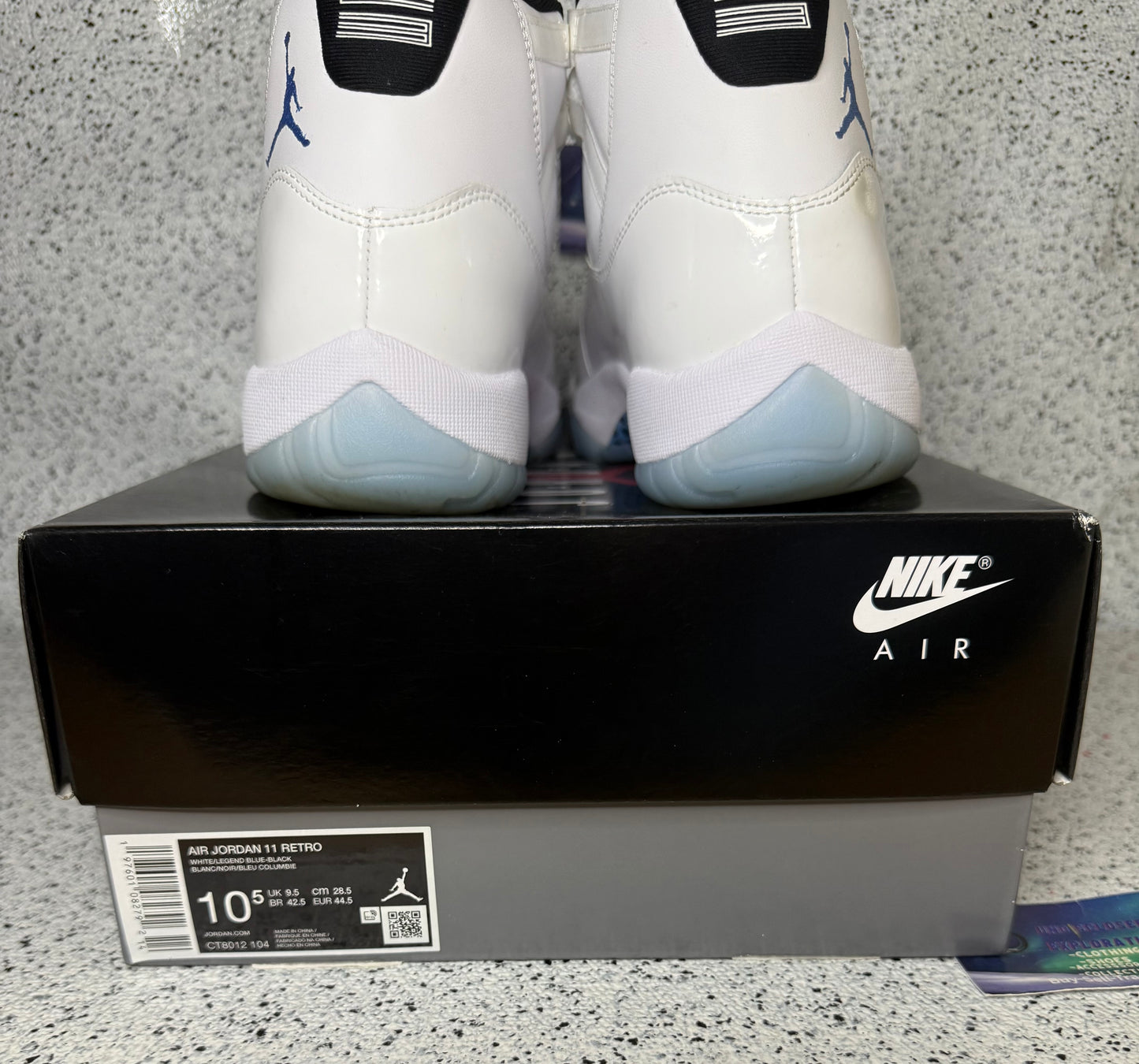 Jordan 11 Legend Blue 10.5 Men/12 Women “Preowned”
