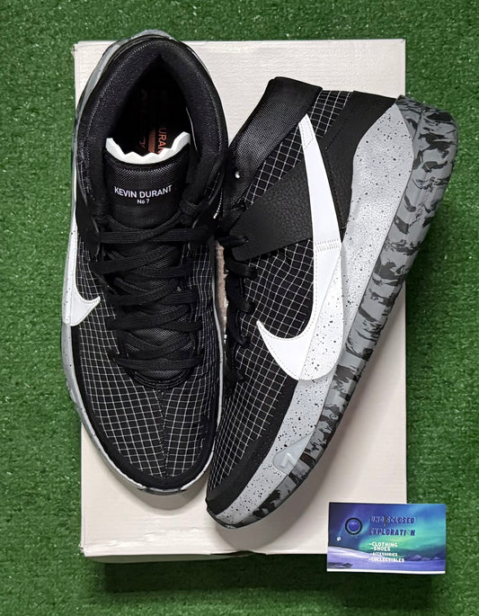 Nike KD 13 Oreo 13 Men/14.5 Women “Preowned”