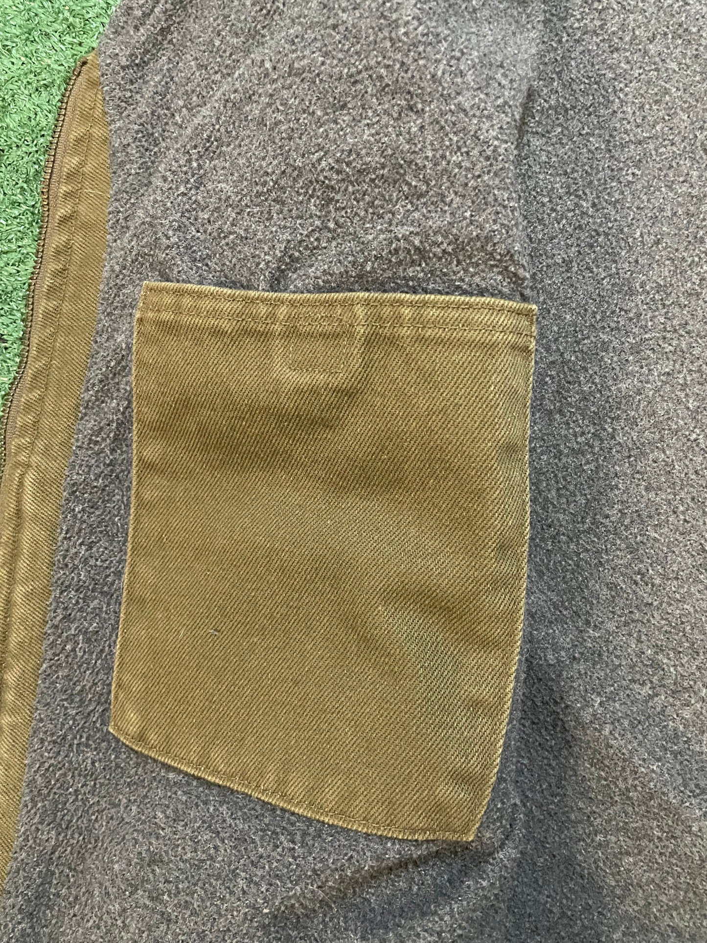 Vintage olive Carhartt Sherpa vest