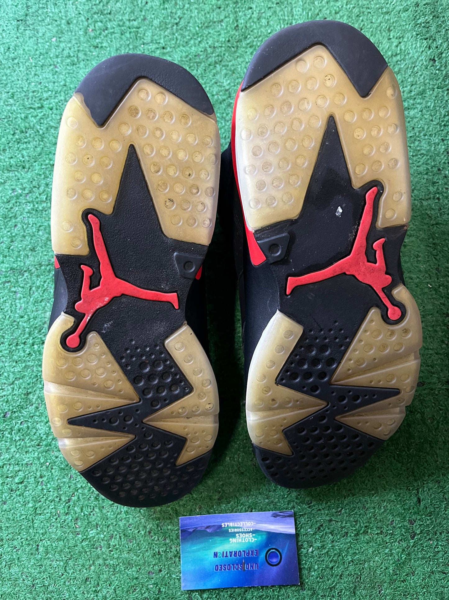 Jordan 6 black infrared 2019 size 10.5men/12women