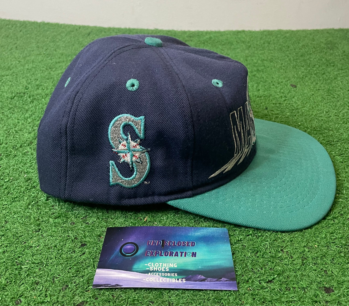 Vintage 1990s Seattle Mariners reflection embroidered hat