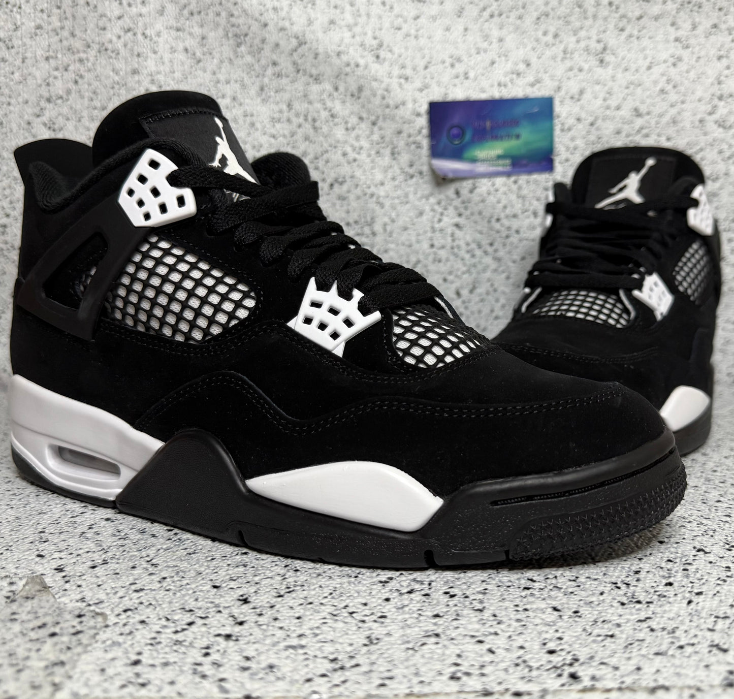 Jordan 4 Thunder