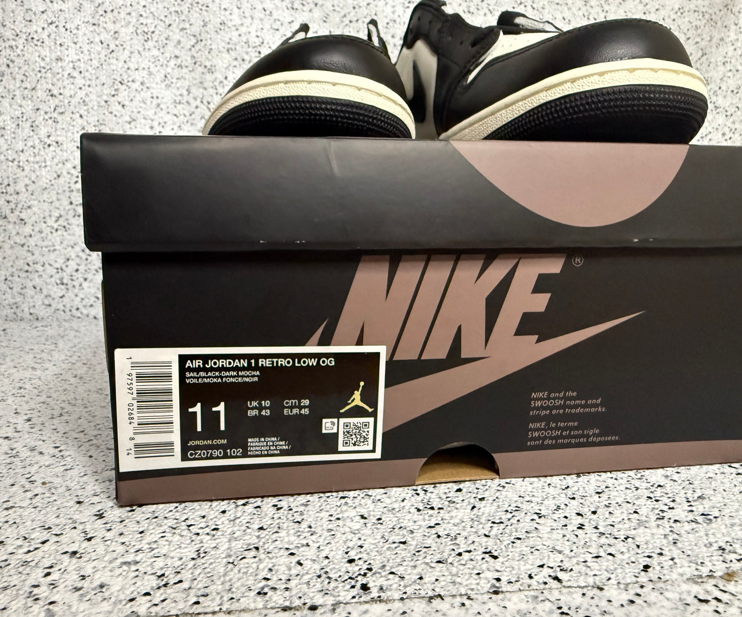 Jordan 1 Low Mocha