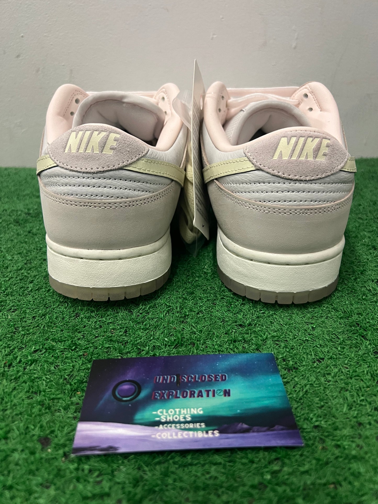 Nike dunk low light soft pink