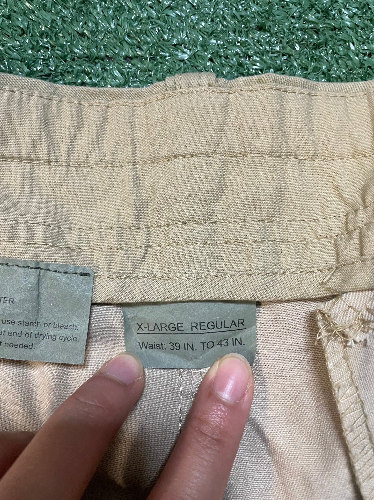 GV Gallery Raspberry Hills desert camo shorts