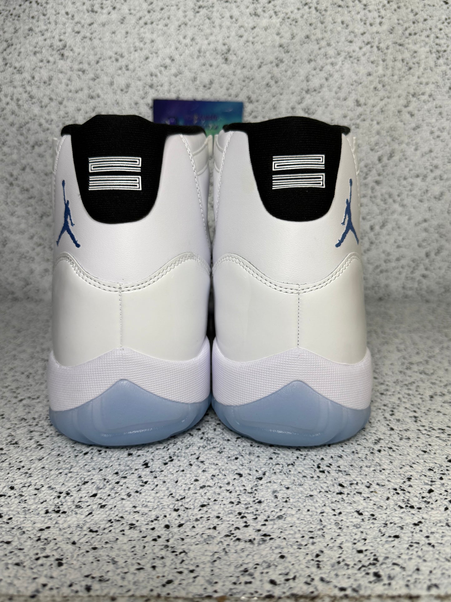 Jordan 11 Legend Blue