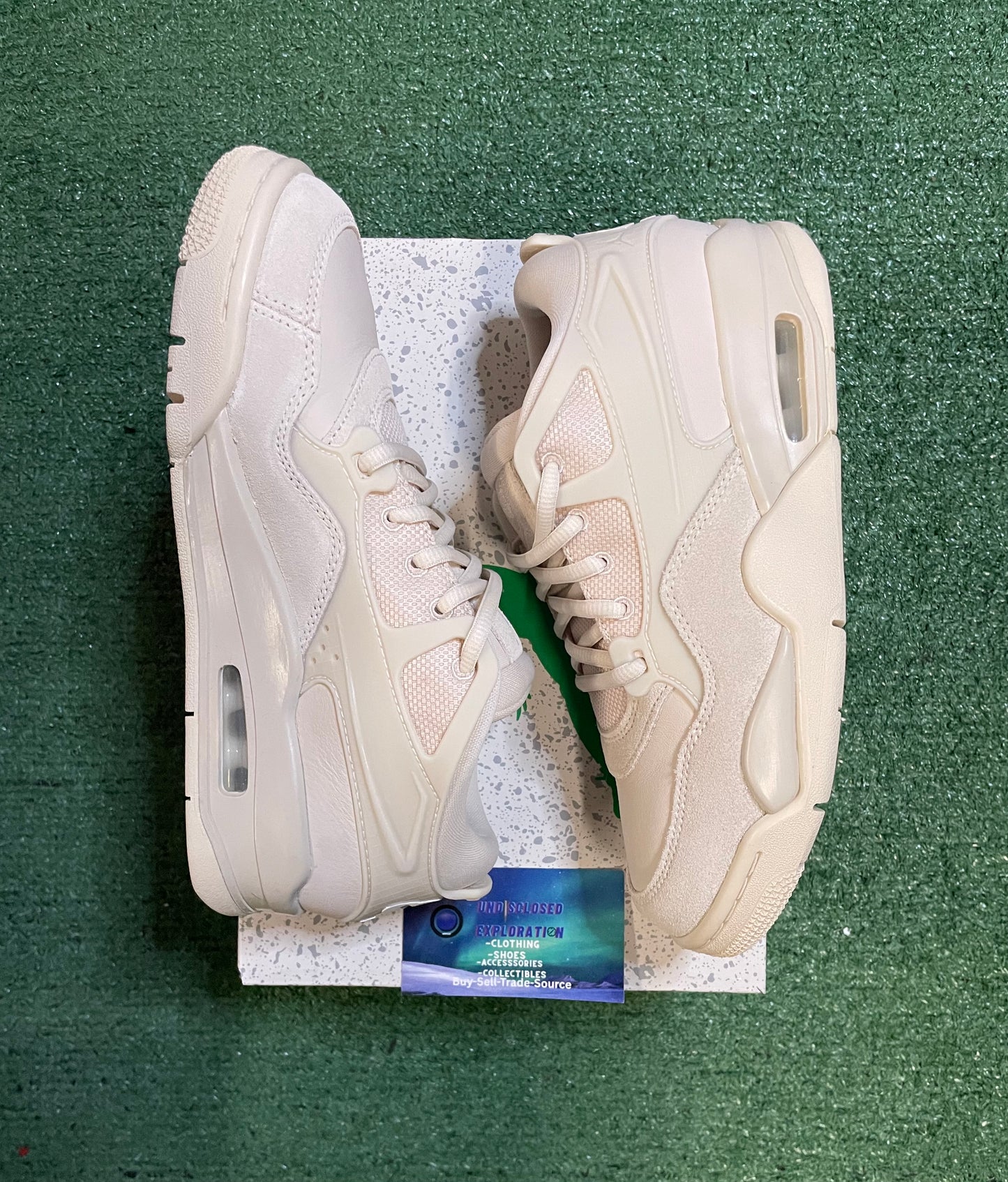 Air Jordan 4 RM light brown