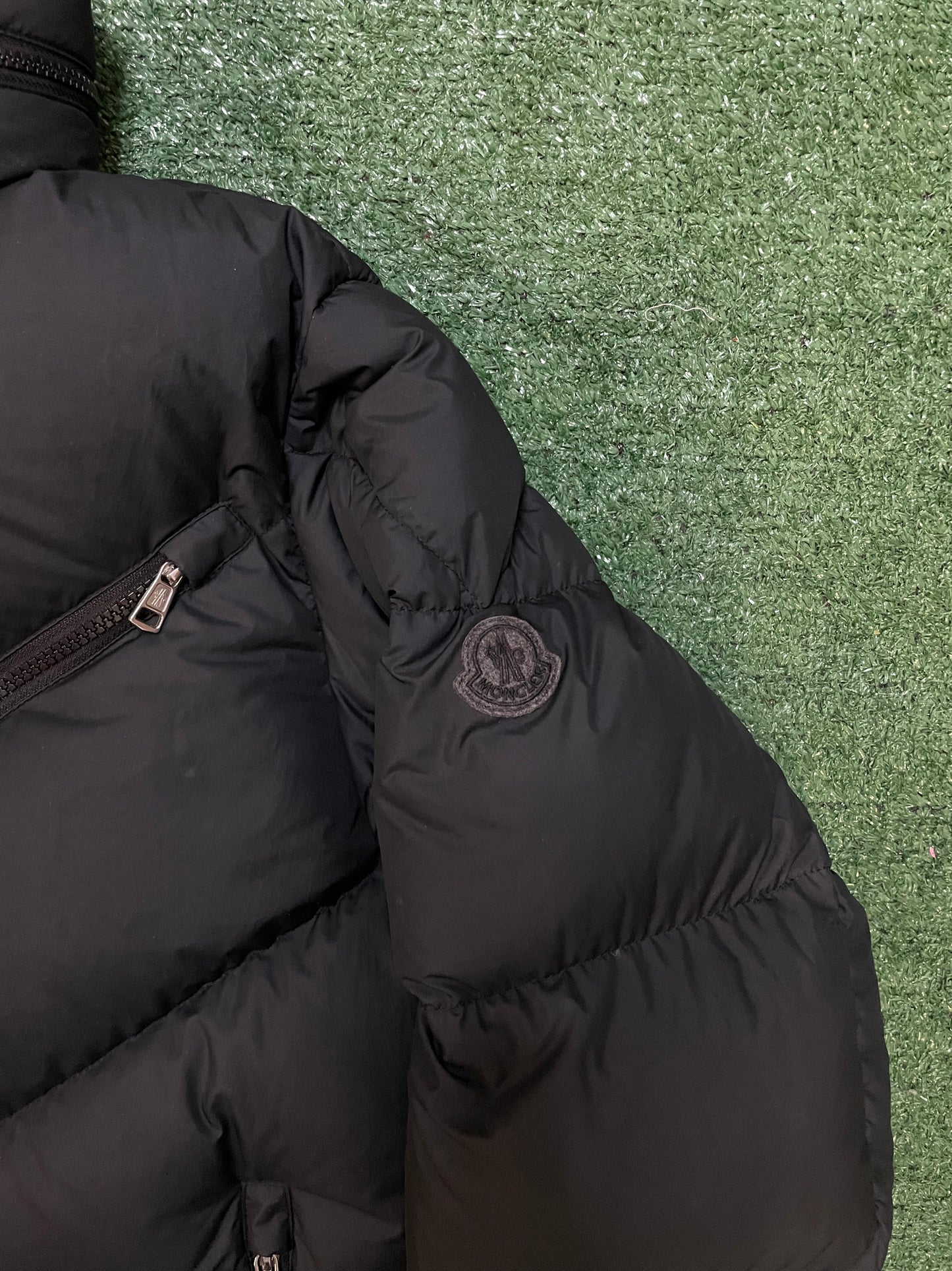 Moncler katmai black down jacket