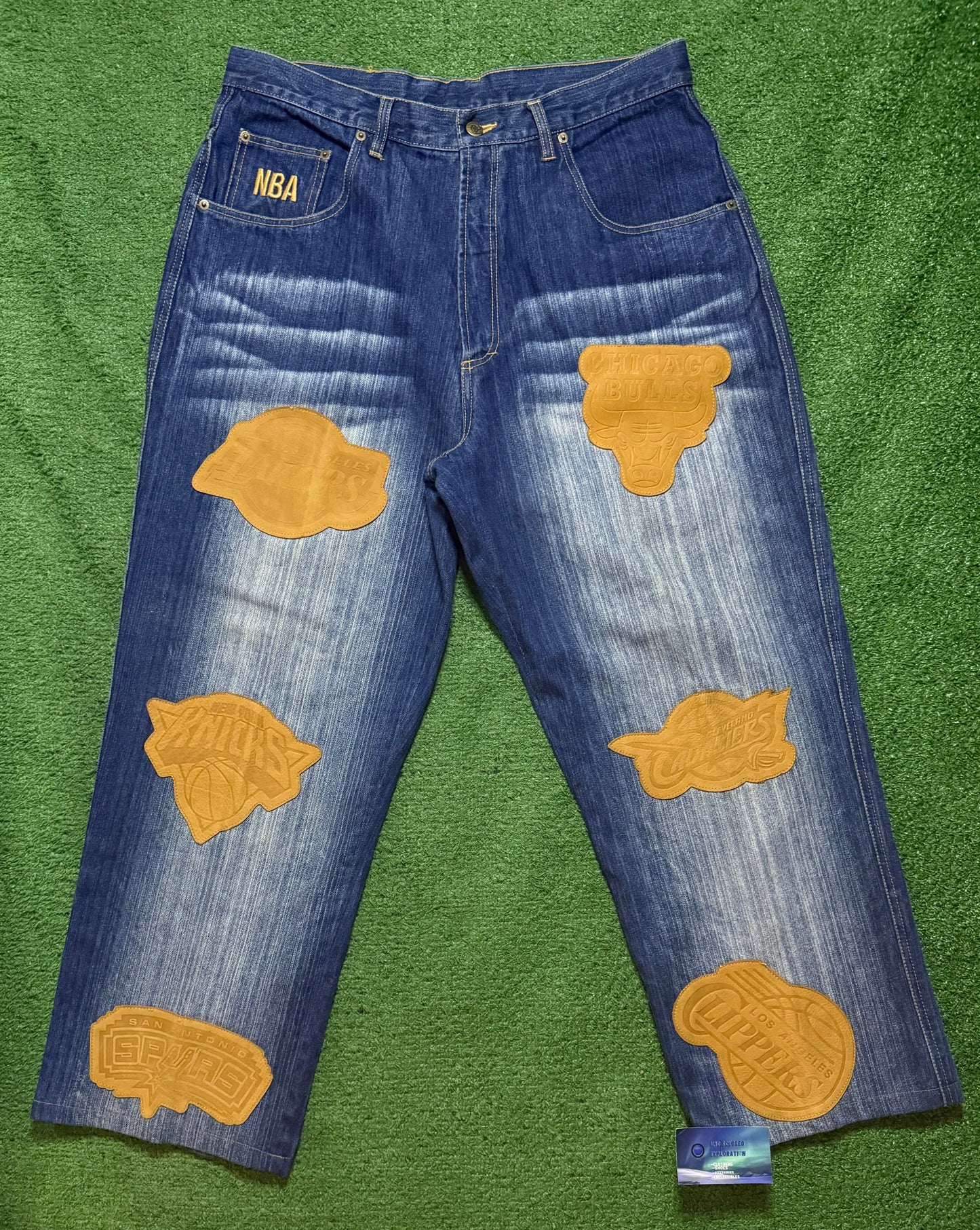 Vintage NBA Jeans UNK Brown Logos