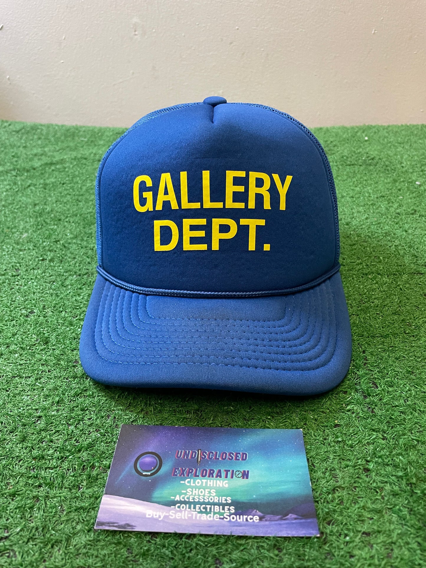 Gallery Dept blue and yellow trucker hat