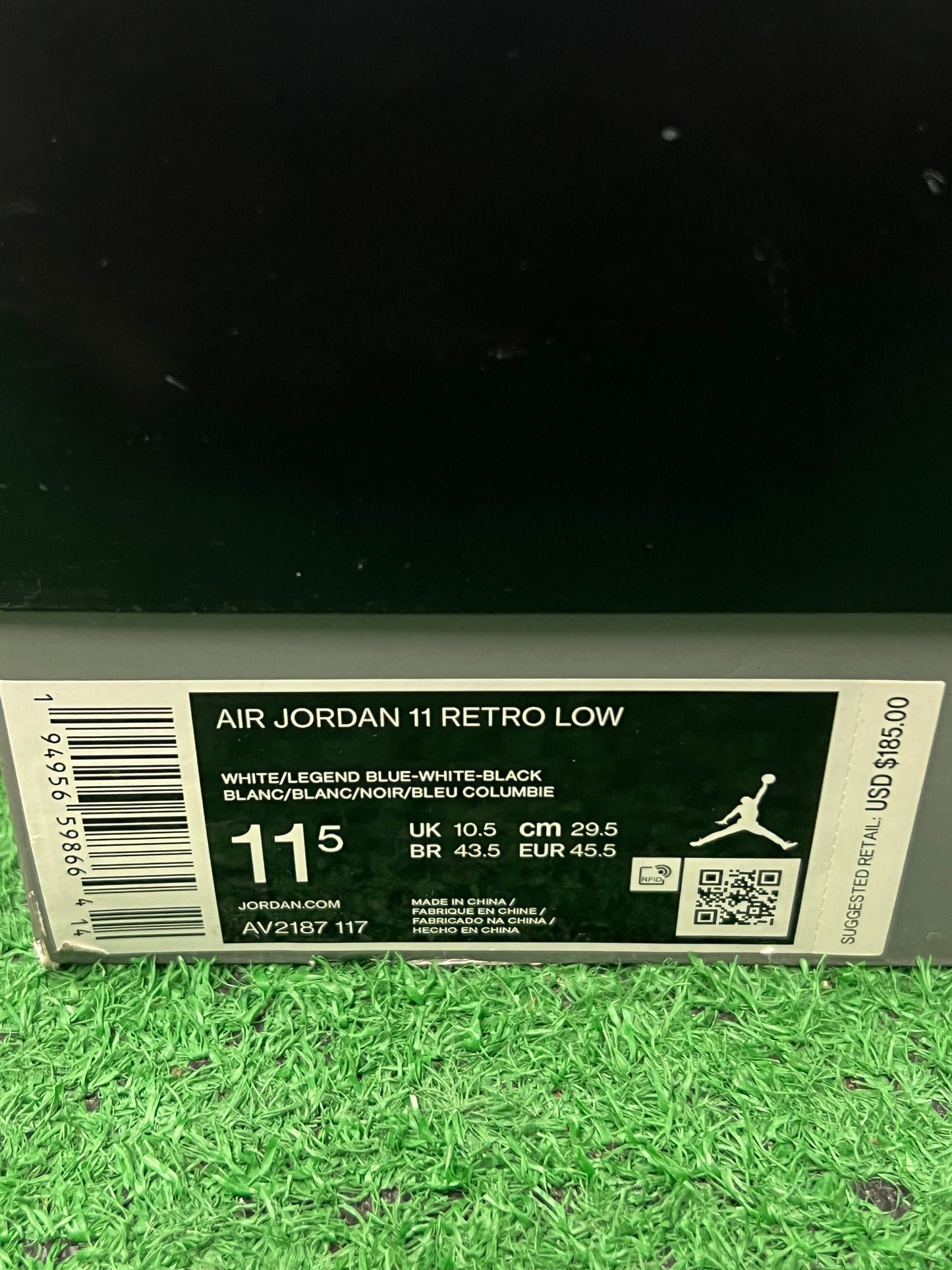 Jordan 11 low legend blue size 11.5men/13women