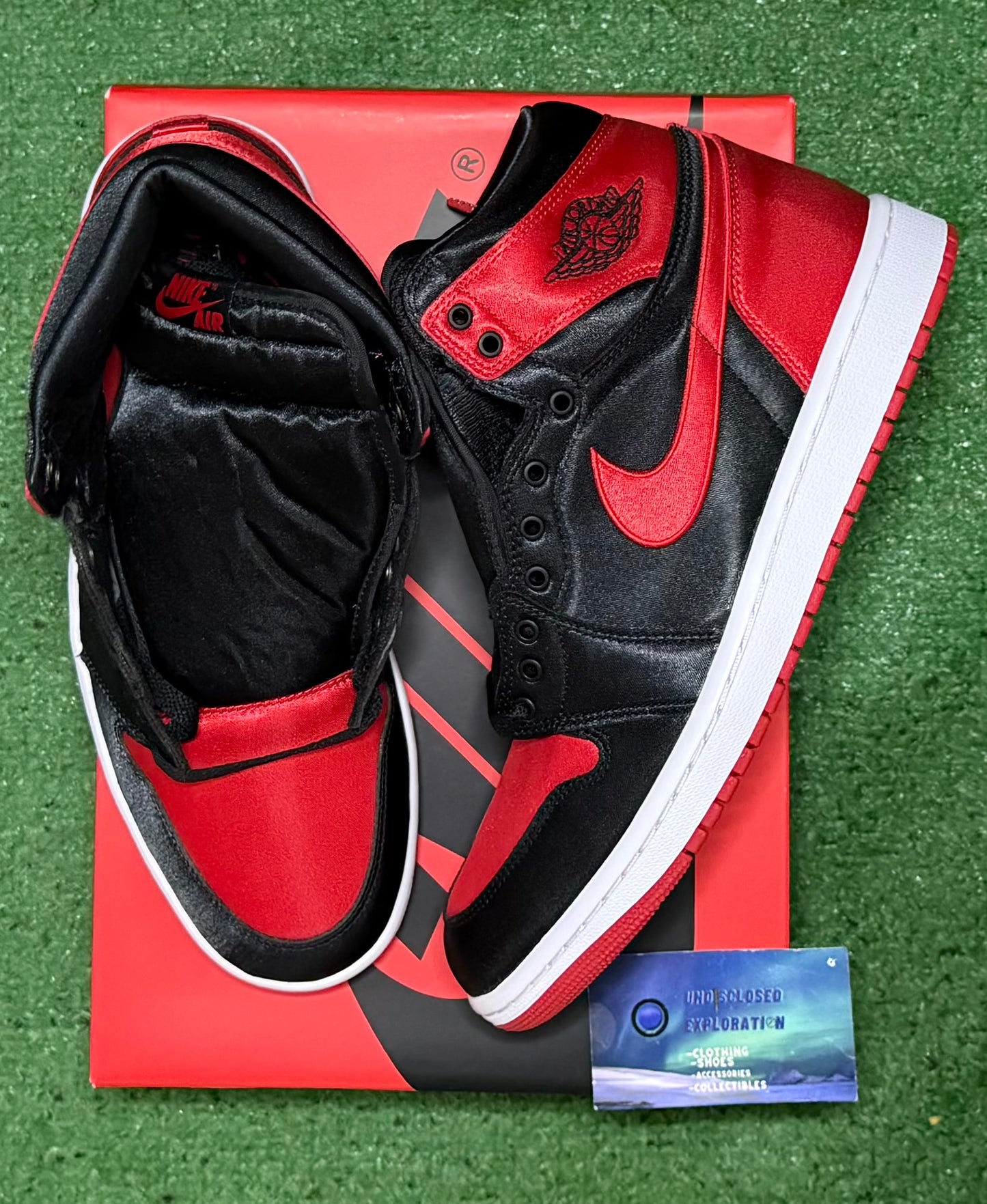Jordan 1 Satin Bred