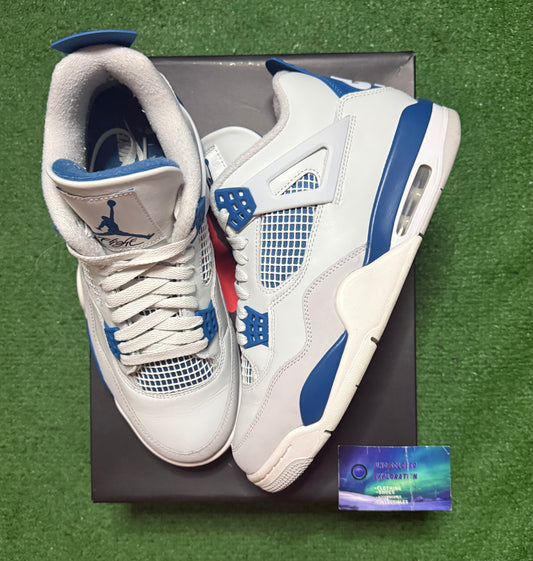 Jordan 4 Military Blue 10 Men/11.5 Women “Preowned”