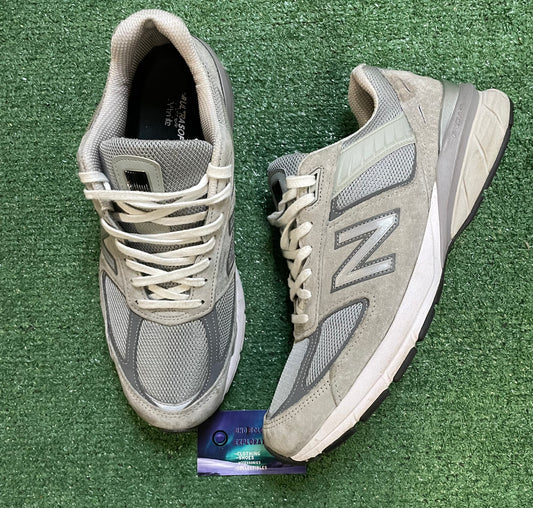 New Balance 990v5 size 11.5men/13women