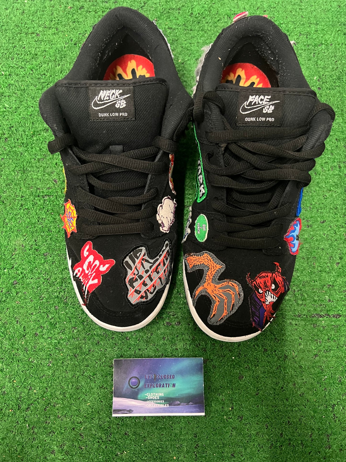 Nike sb dunk low neck face size 9.5men/11women