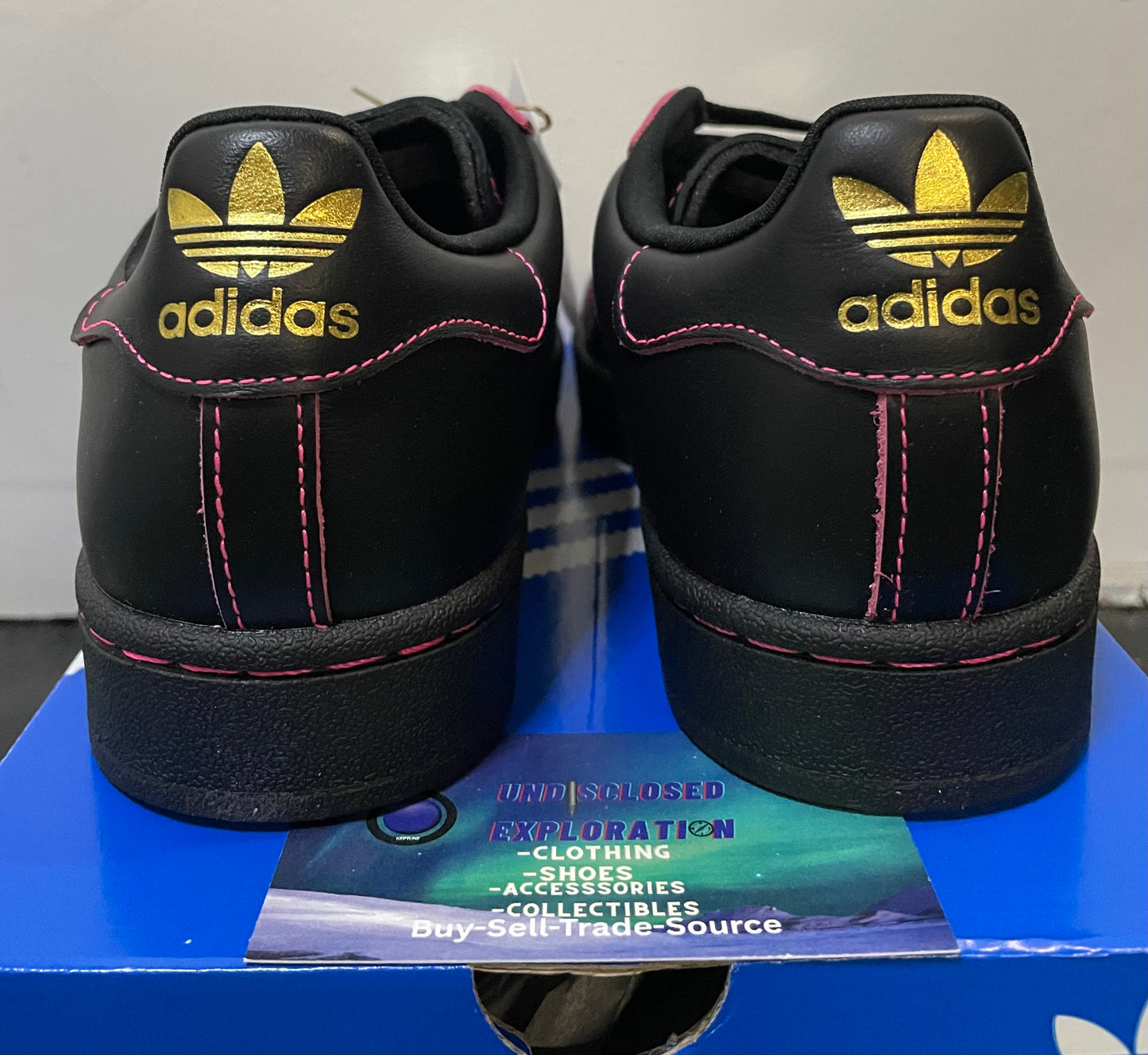 Adidas Superstar black and pink